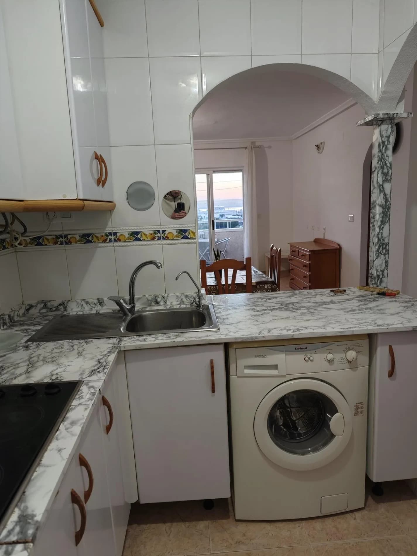 Apartment de 2 dormitorios en venta en Torrevieja, Alicante - Image 3