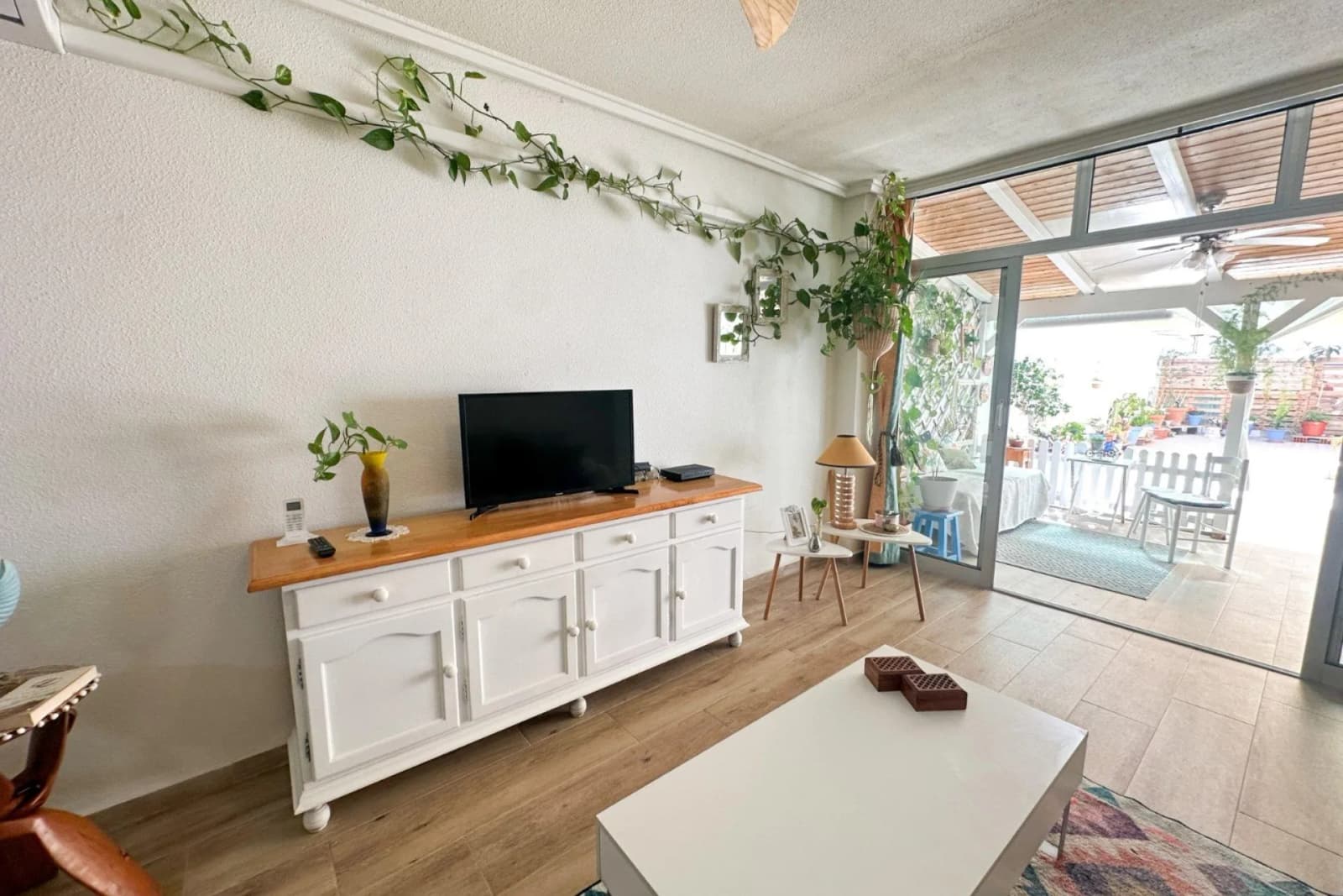 Apartment de 2 dormitorios en venta en Torrevieja, Alicante - Image 6