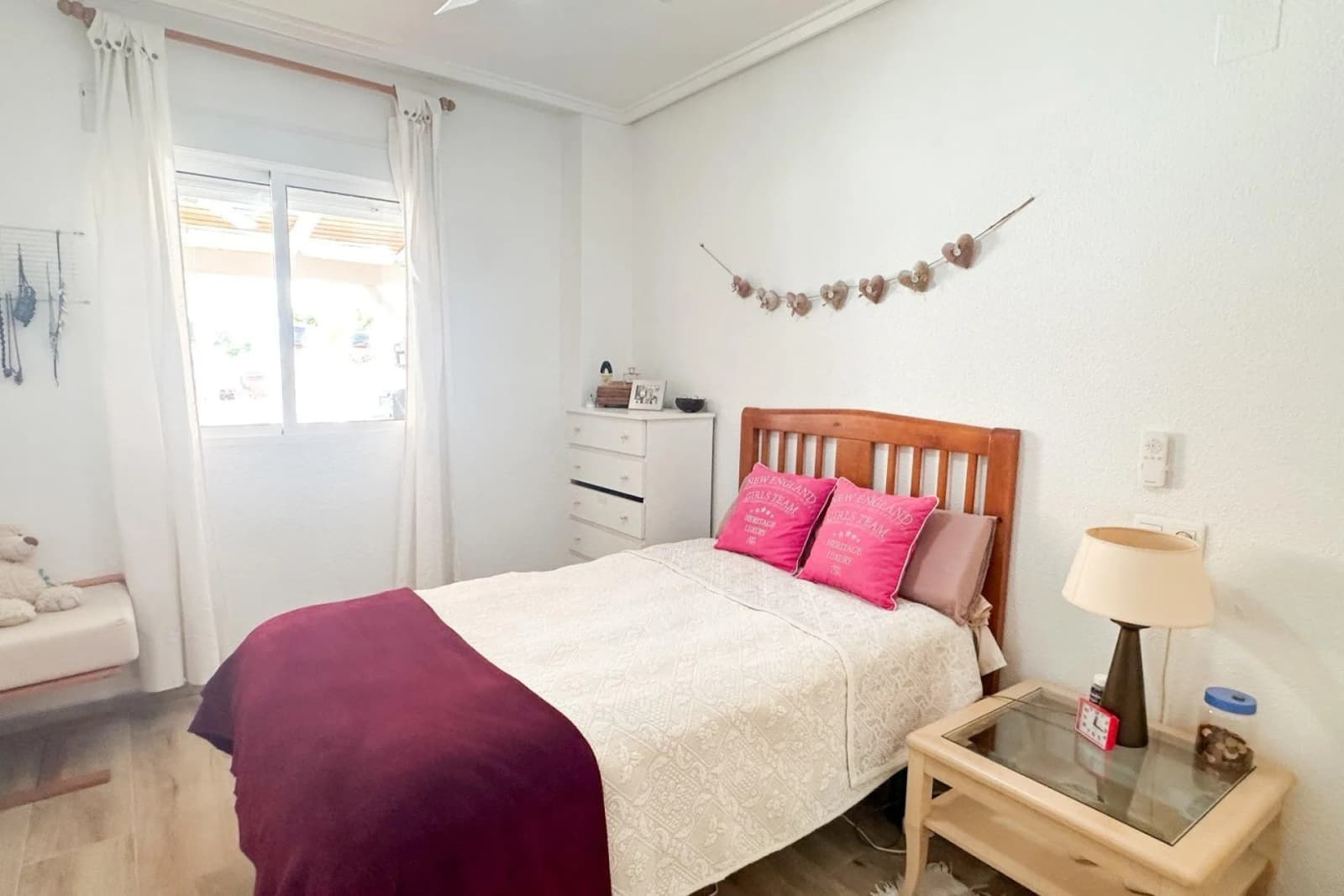 Apartment de 2 dormitorios en venta en Torrevieja, Alicante - Image 9