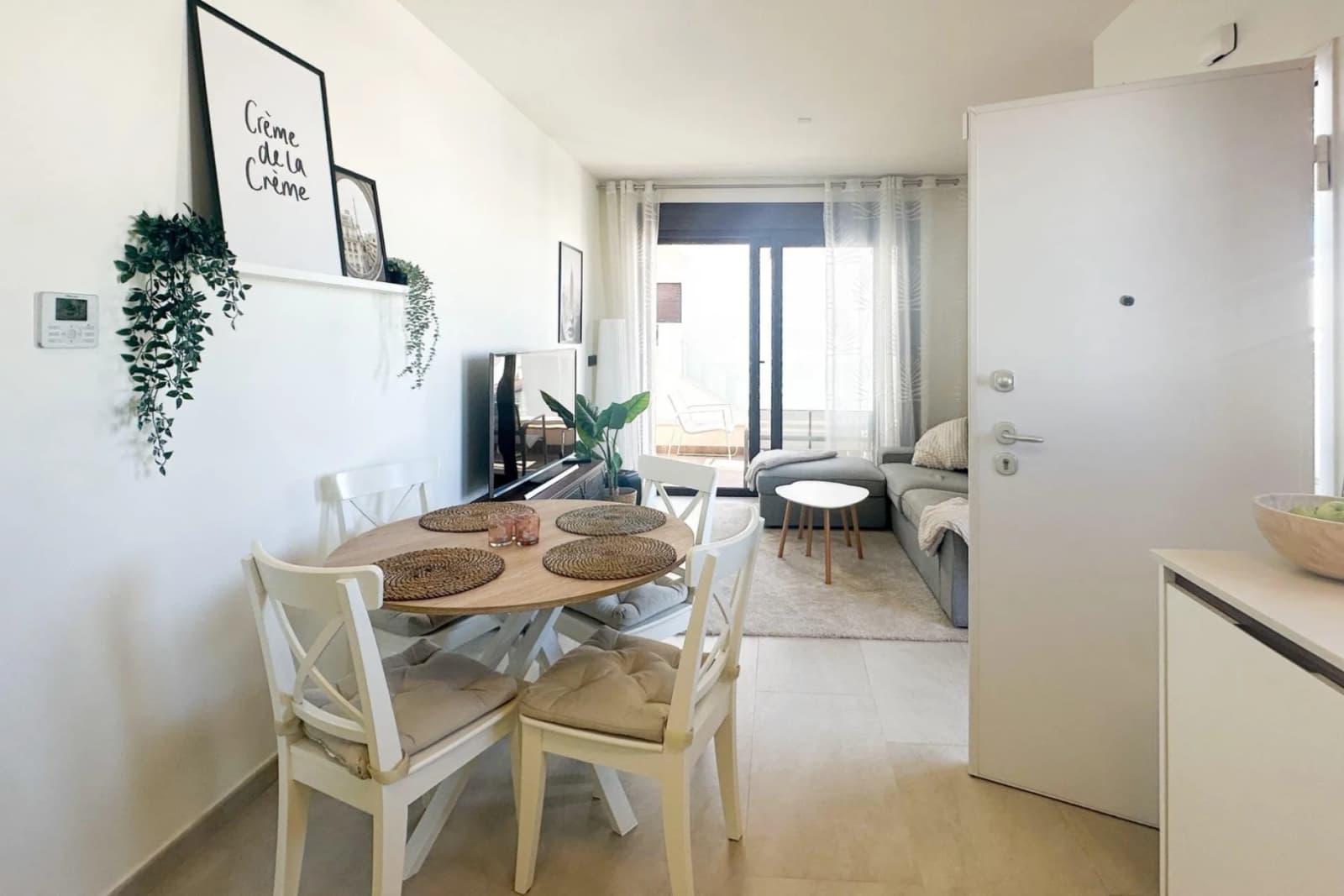 Bungalow de 3 dormitorios en venta en Torrevieja, Alicante - Image 5