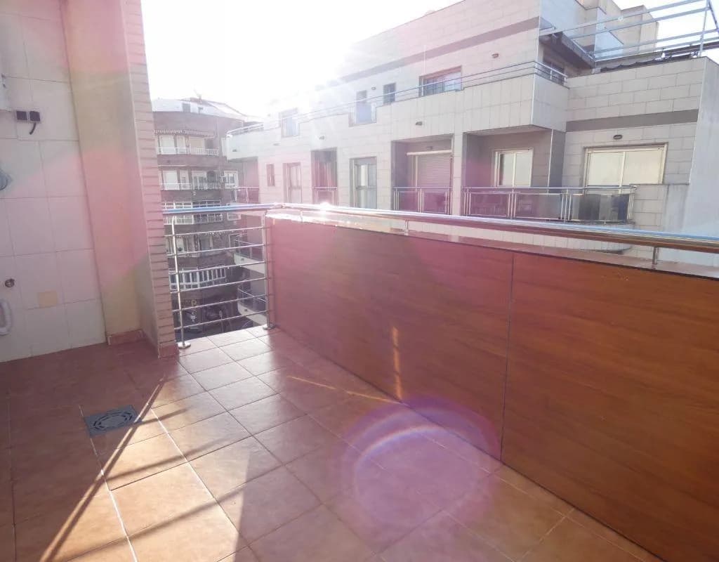 Apartment de 3 dormitorios en venta en Torrevieja, Alicante - Image 9