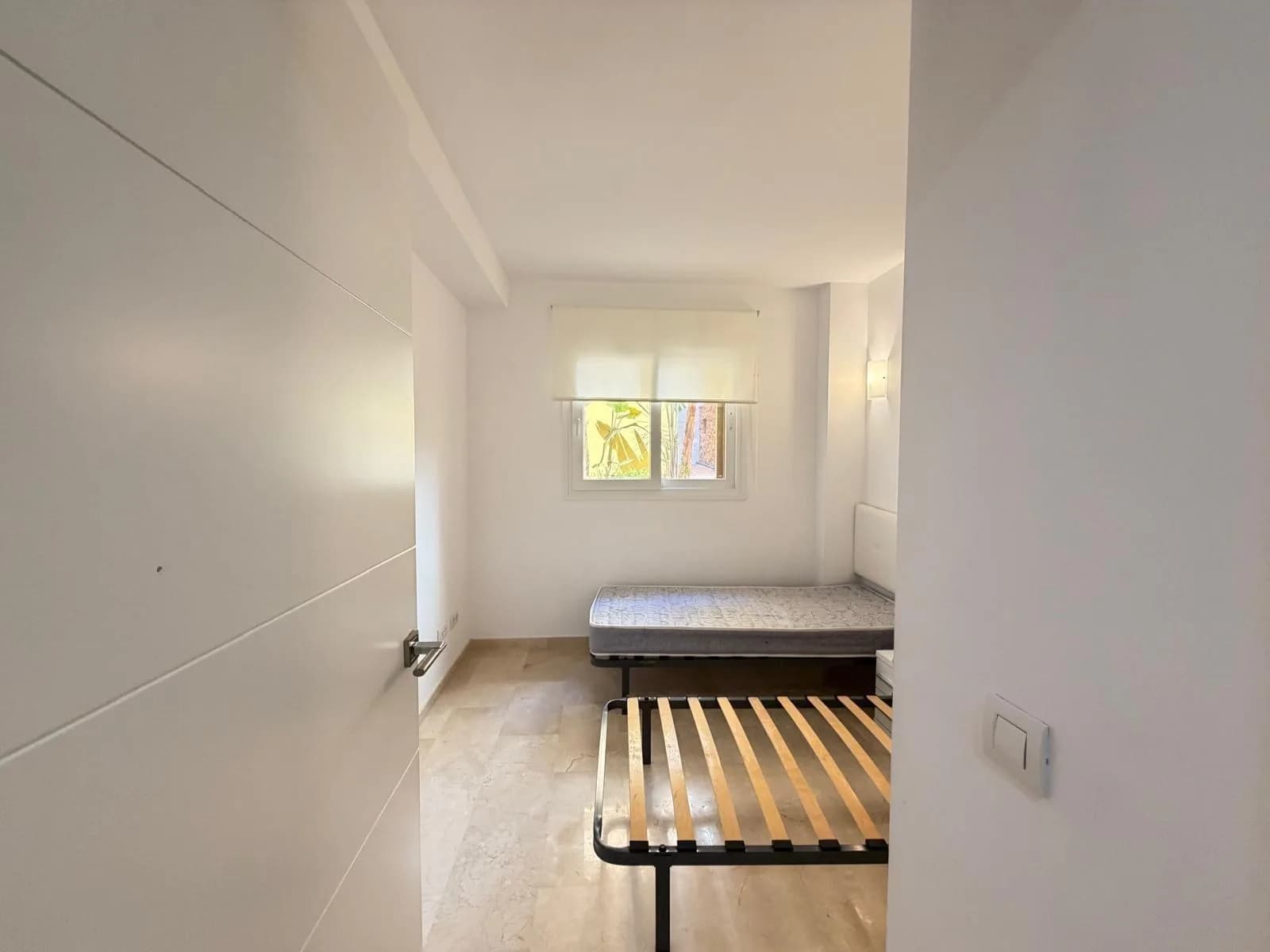 Apartment de 3 dormitorios en venta en Torrevieja, Alicante - Image 5