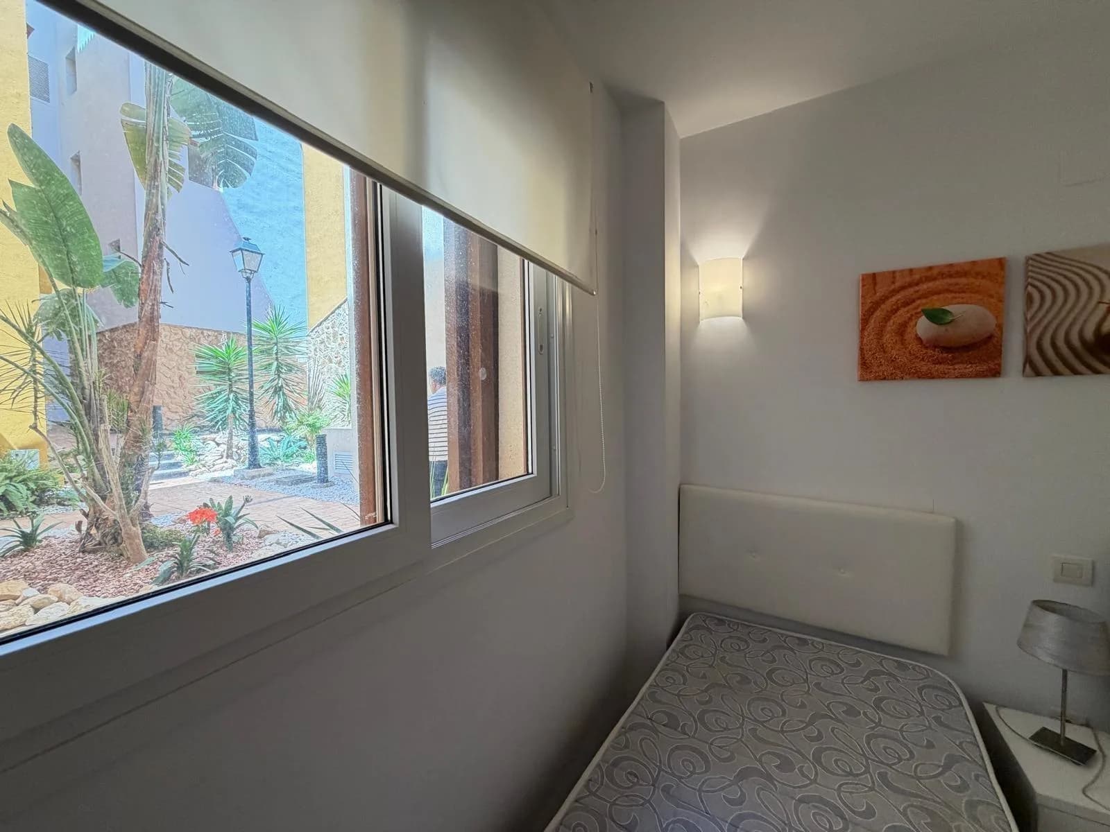 Apartment de 3 dormitorios en venta en Torrevieja, Alicante - Image 8