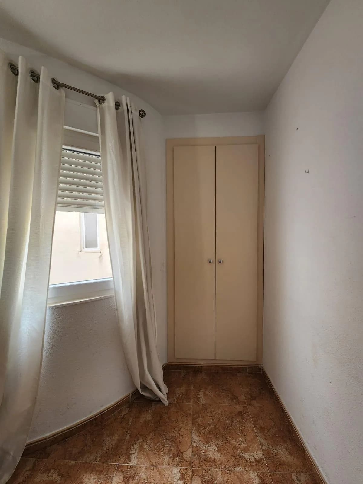 Villa de 2 dormitorios en venta en Torrevieja, Alicante - Image 6