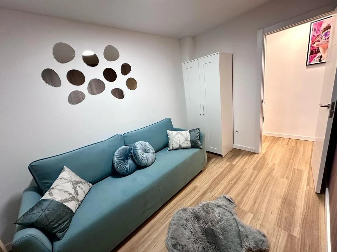 Apartment de 2 dormitorios en venta en Torrevieja, Alicante - Image 2