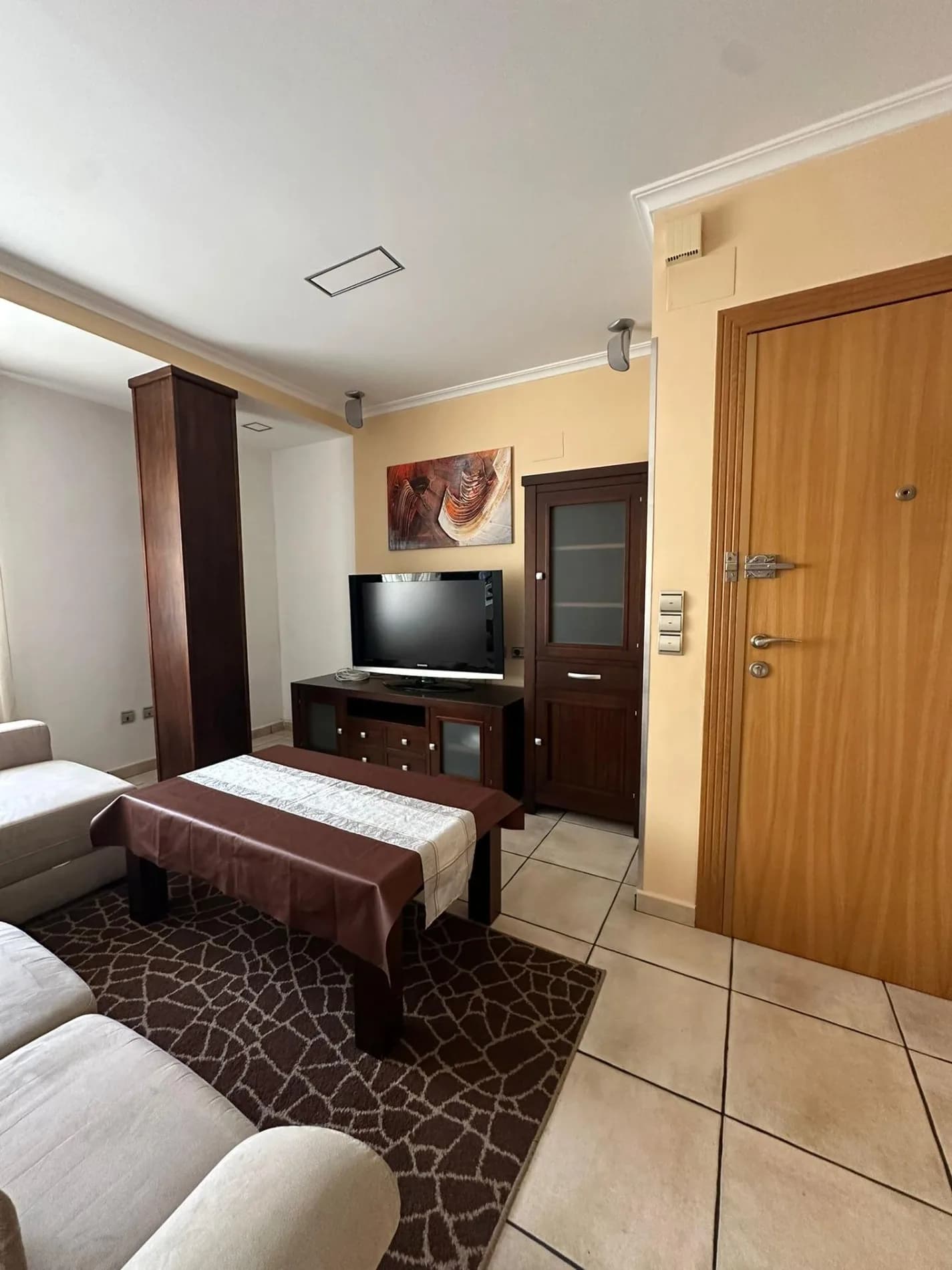 Apartment de 3 dormitorios en venta en Torrevieja, Alicante - Image 2