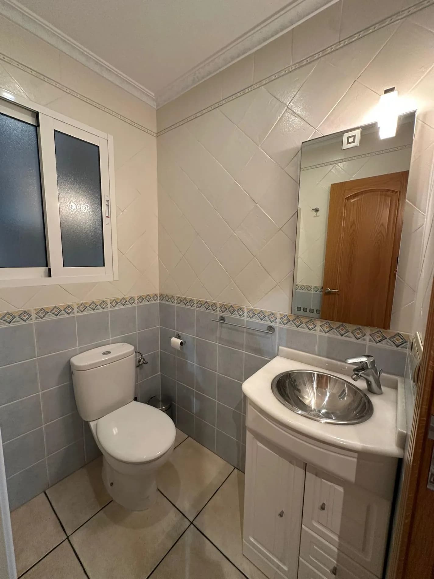 Apartment de 3 dormitorios en venta en Torrevieja, Alicante - Image 8