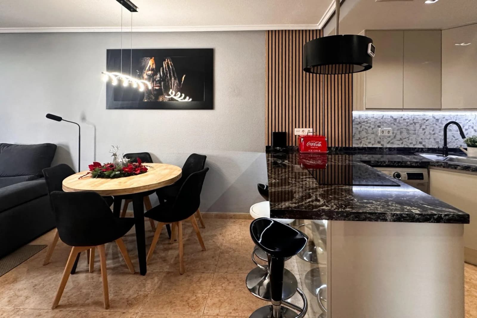 Apartment de 3 dormitorios en venta en Torrevieja, Alicante - Image 7