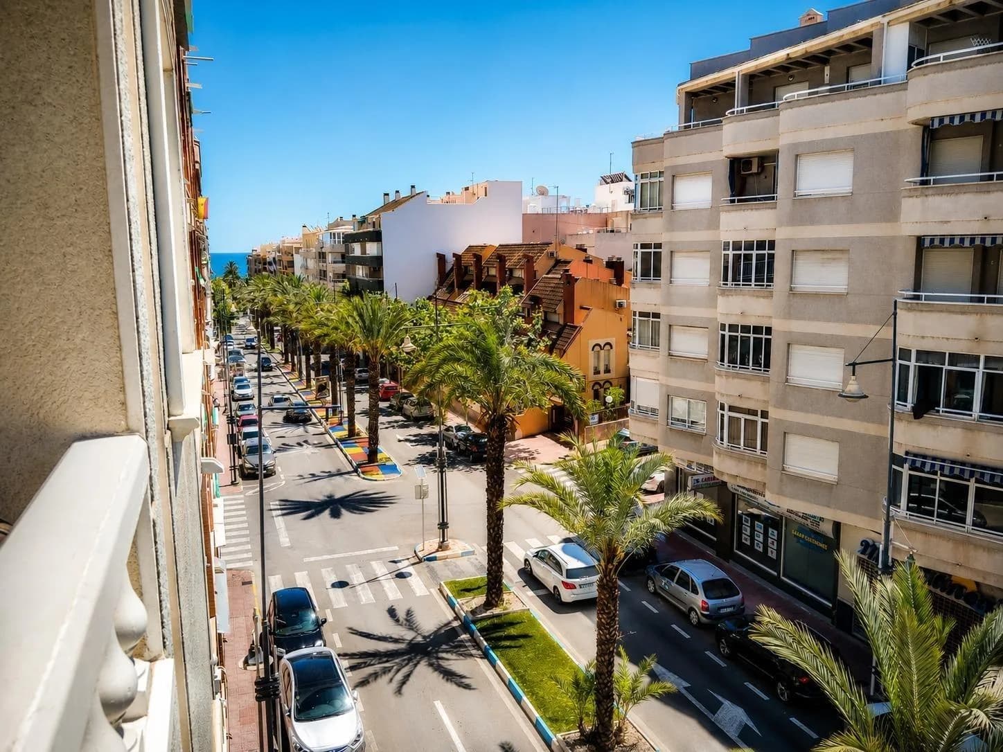 Apartment de 2 dormitorios en venta en Torrevieja, Alicante - Image 4