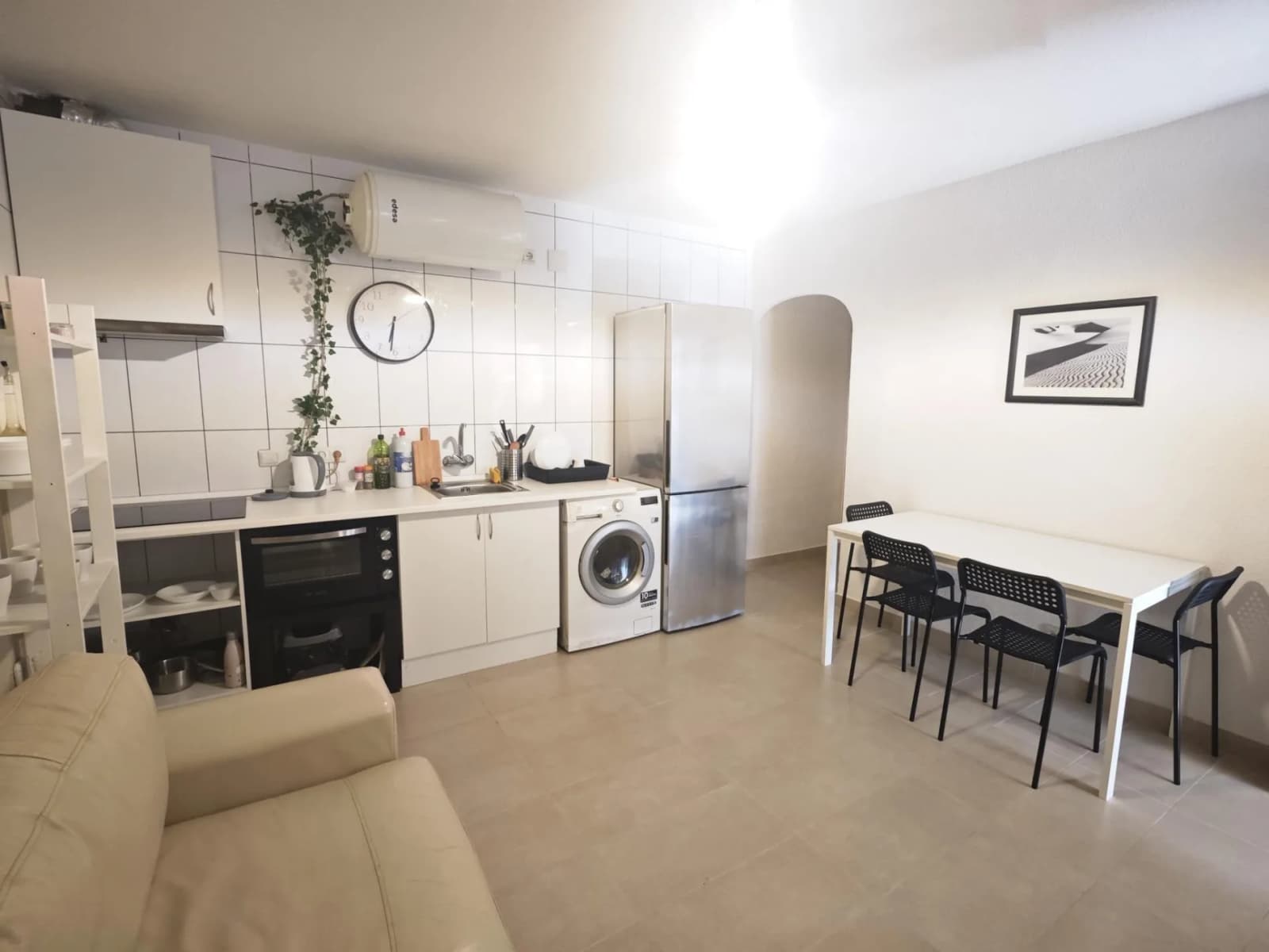 Bungalow с 2 спальнями на продажу в Torrevieja, Alicante - Image 3
