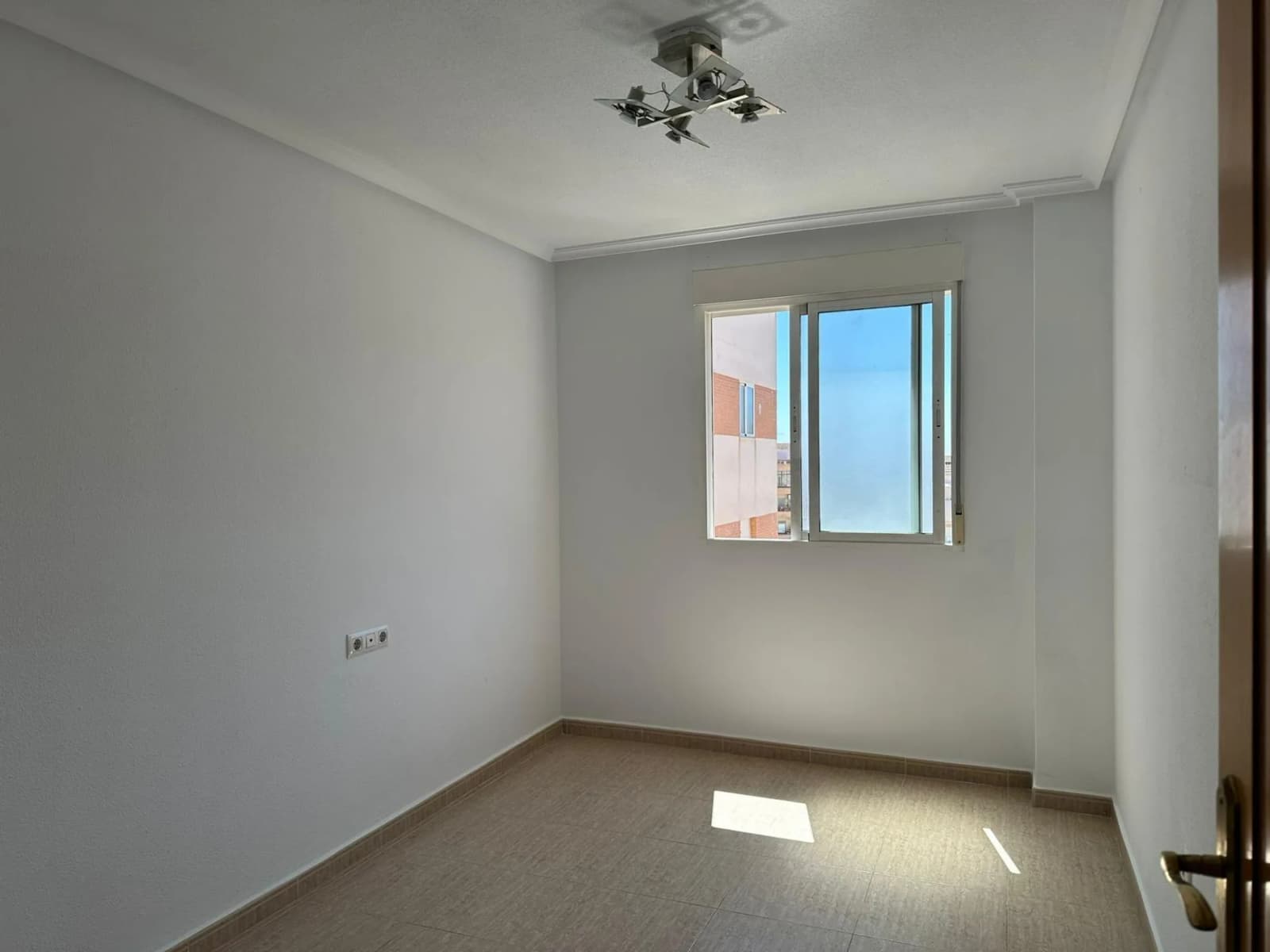 Apartment с 2 спальнями на продажу в Torrevieja, Alicante - Image 9