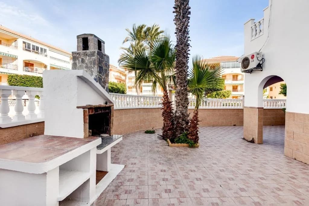 Duplex с 2 спальнями на продажу в Torrevieja, Alicante - Image 3