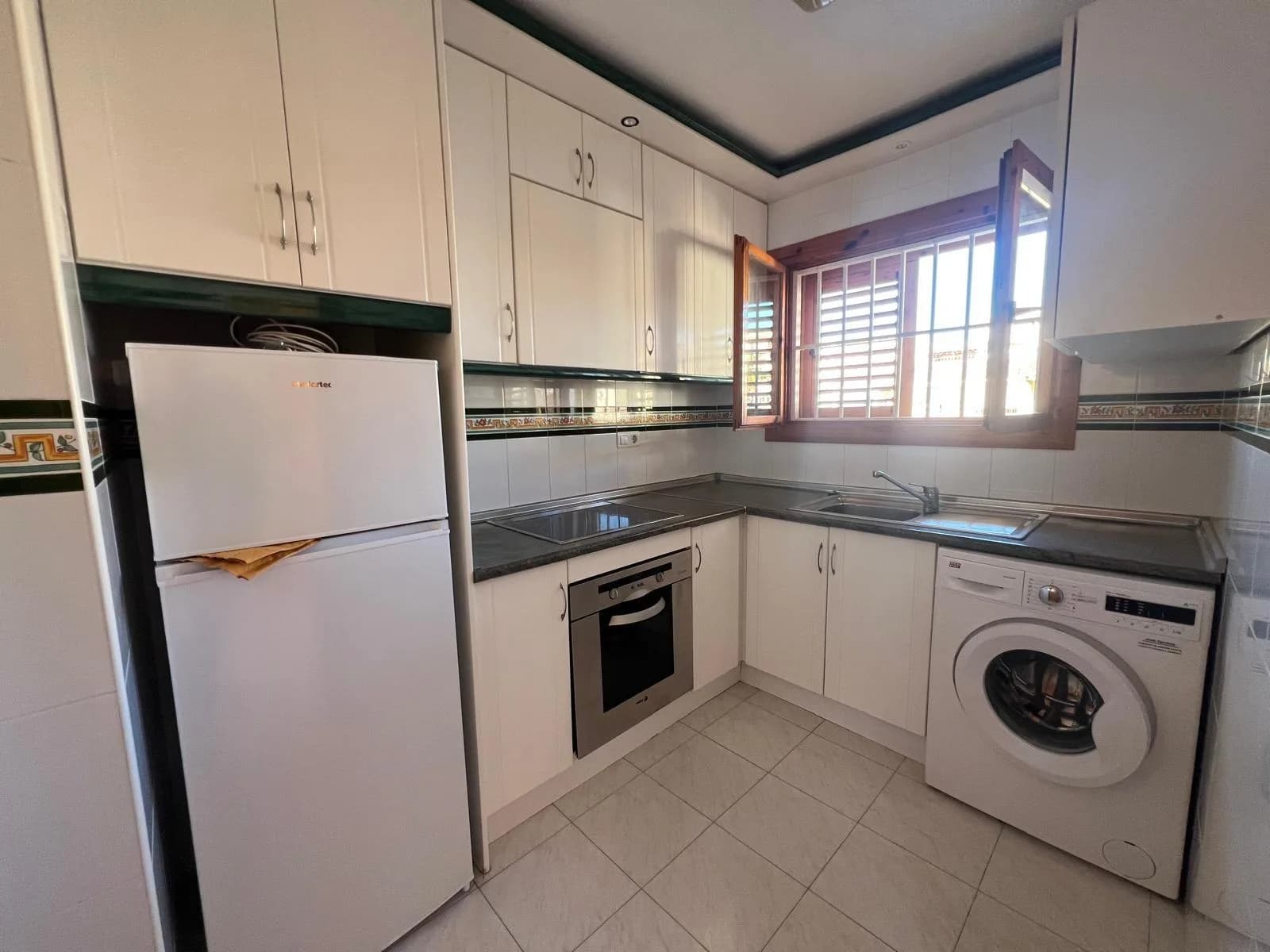 Apartment с 2 спальнями на продажу в Torrevieja, Alicante - Image 7