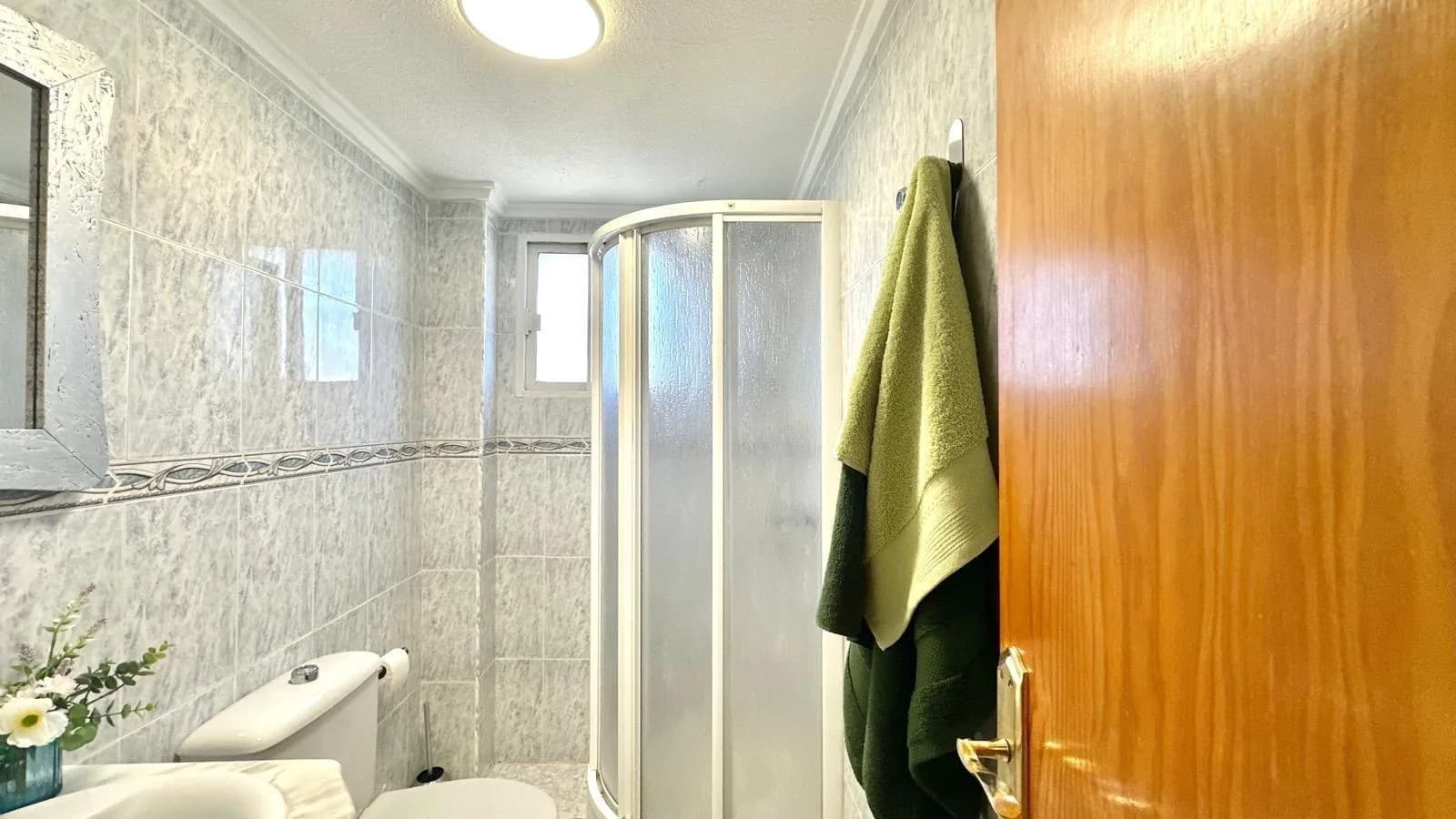 Apartment с 1 спальнями на продажу в Torrevieja, Alicante - Image 6