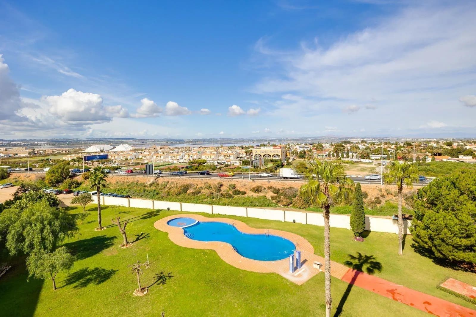Villa med 2 sovrum till salu i Torrevieja, Alicante