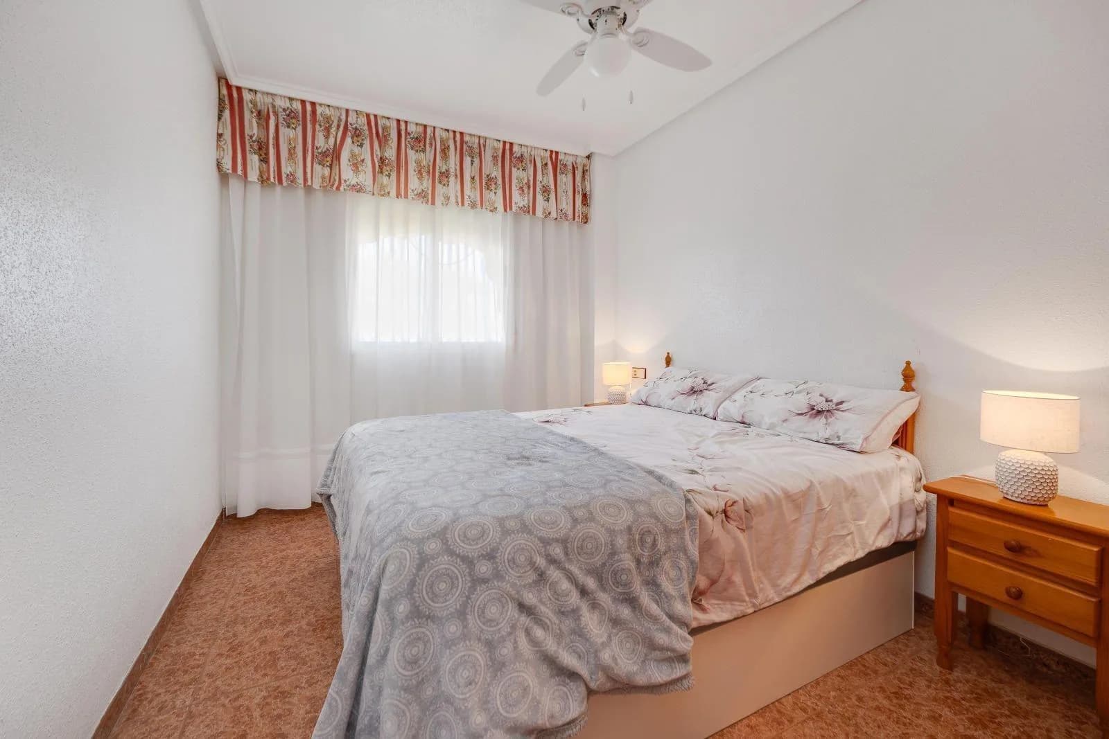 Villa med 2 sovrum till salu i Torrevieja, Alicante - Image 6