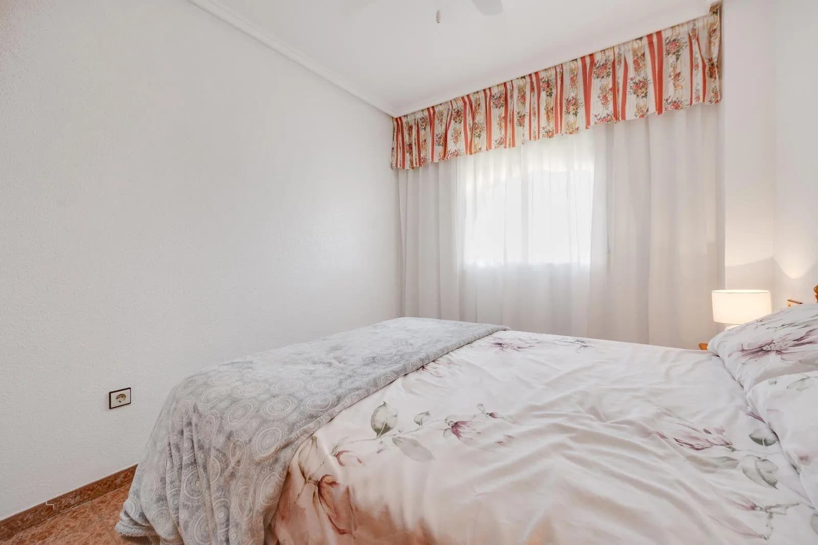 Villa med 2 sovrum till salu i Torrevieja, Alicante - Image 7