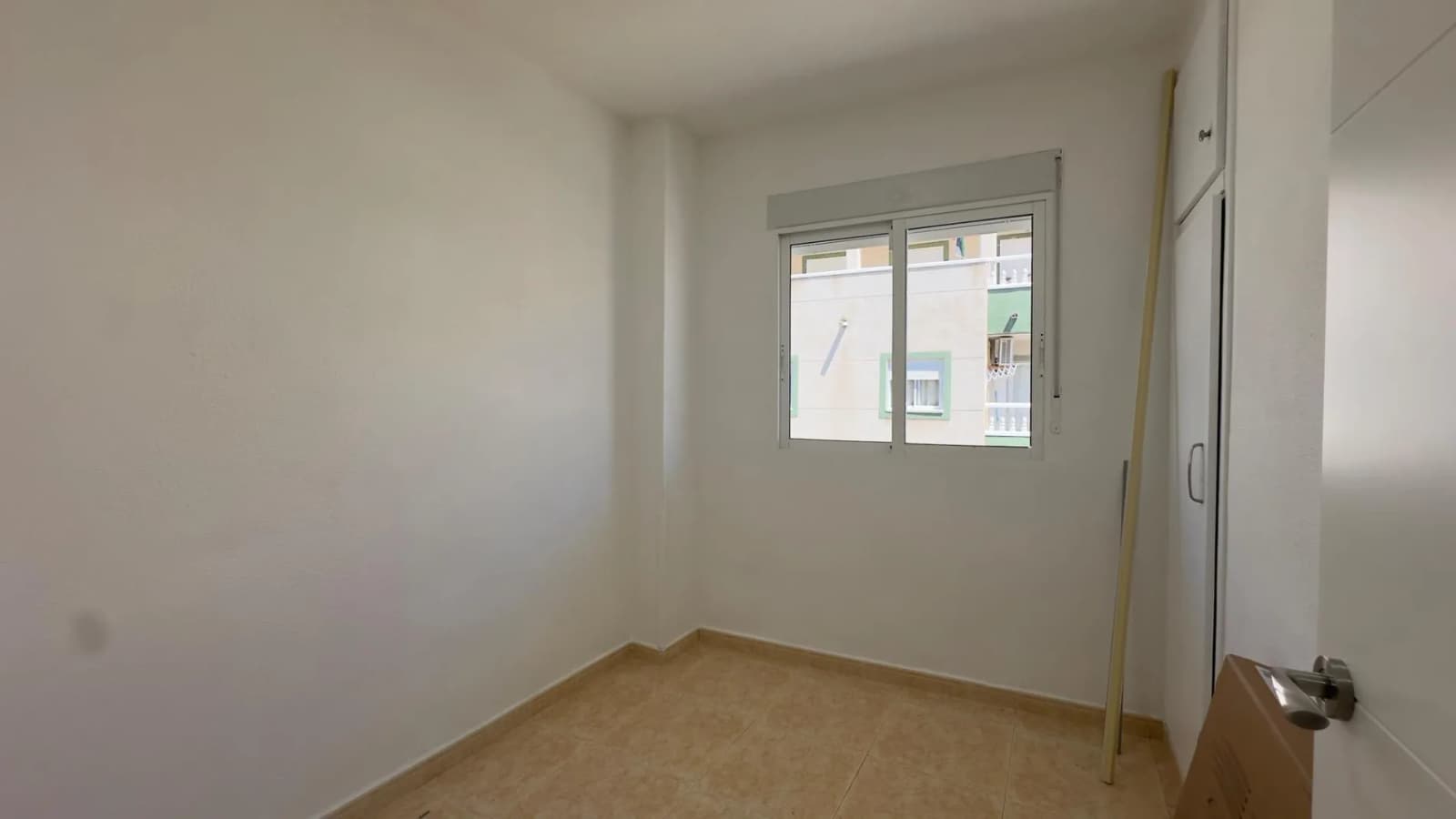 Apartment de 2 chambres à vendre à Torrevieja, Alicante - Image 8