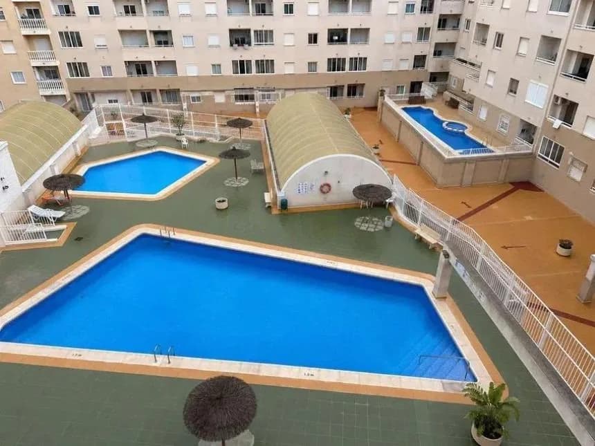 Apartment с 2 спальнями на продажу в Torrevieja, Alicante