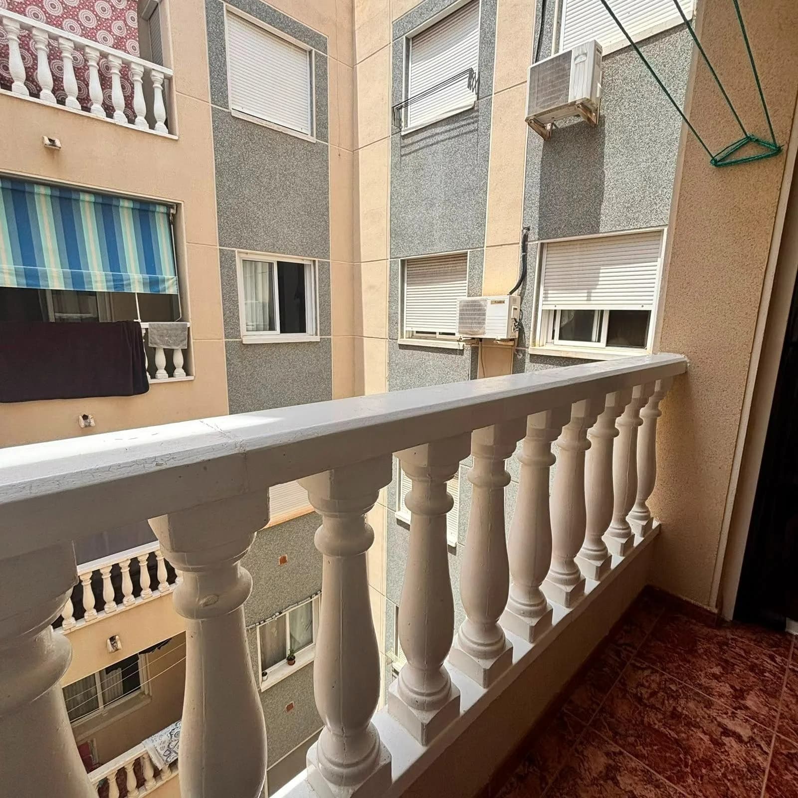 Apartment с 1 спальнями на продажу в Torrevieja, Alicante - Image 9