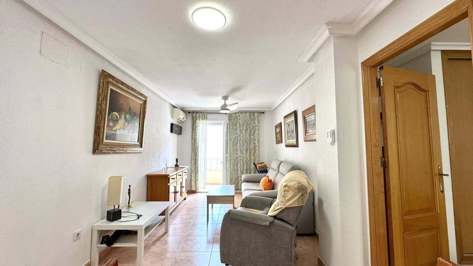 Apartment med 2 sovrum till salu i Torrevieja, Alicante - Image 2