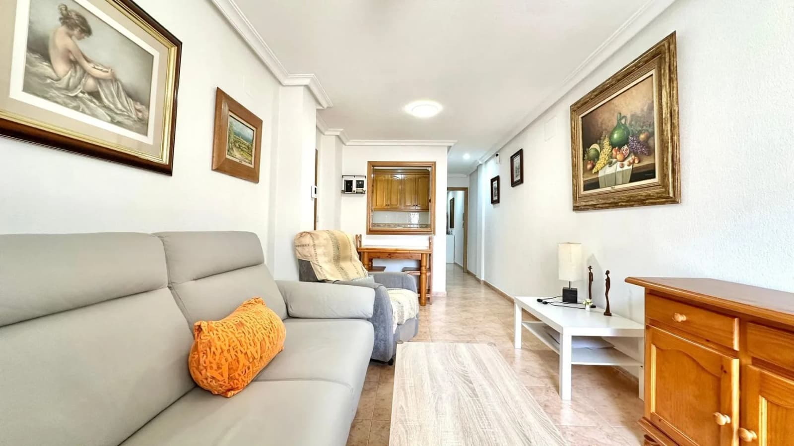 Apartment med 2 sovrum till salu i Torrevieja, Alicante - Image 3