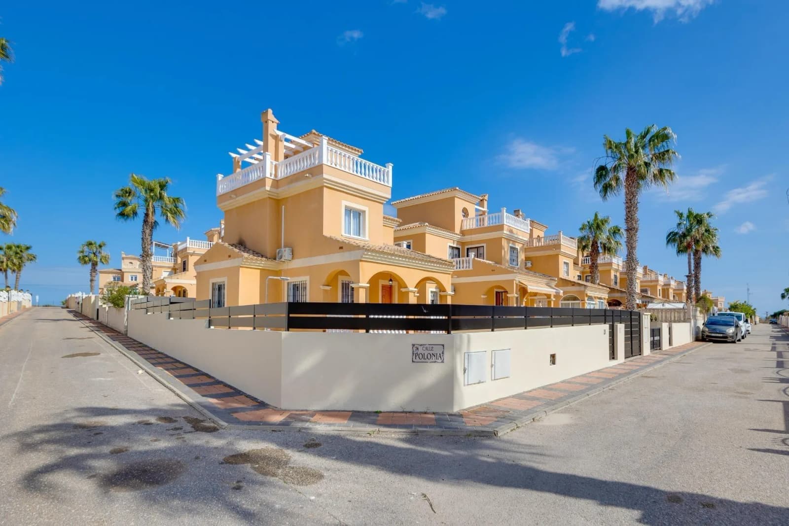 Villa med 3 sovrum till salu i Algorfa, Alicante - Image 3
