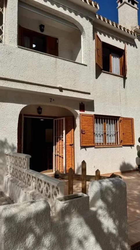 Villa med 2 sovrum till salu i Orihuela Costa, Alicante