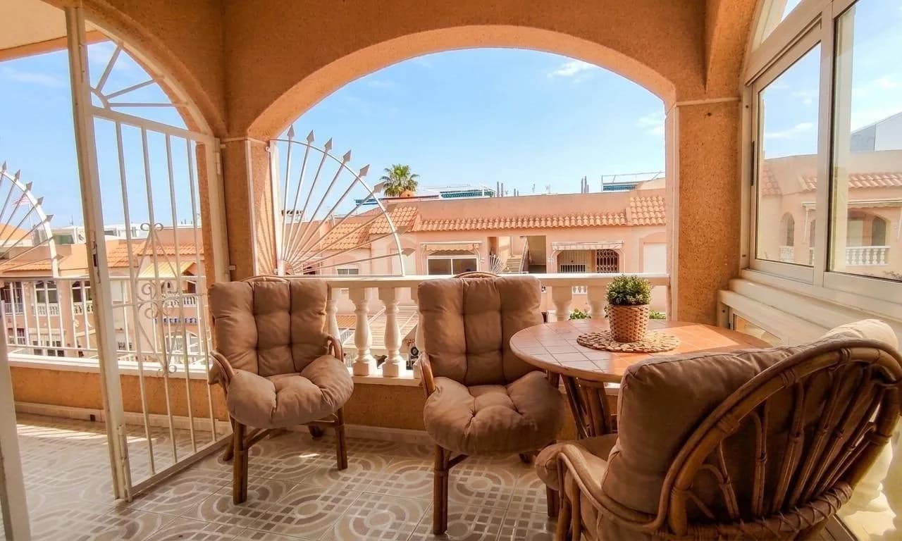 Bungalow med 2 sovrum till salu i Torrevieja, Alicante - Image 4