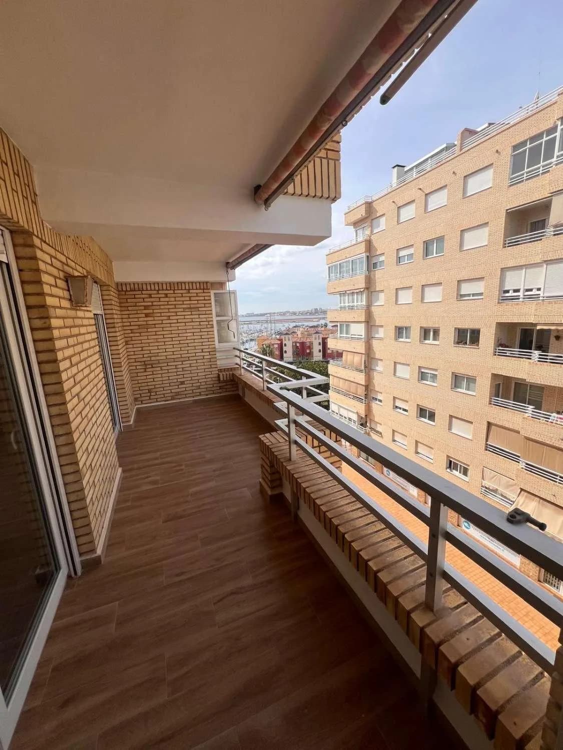 Apartment med 2 sovrum till salu i Torrevieja, Alicante - Image 7