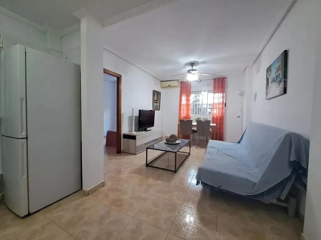 Apartment med 2 sovrum till salu i Torrevieja, Alicante - Image 3