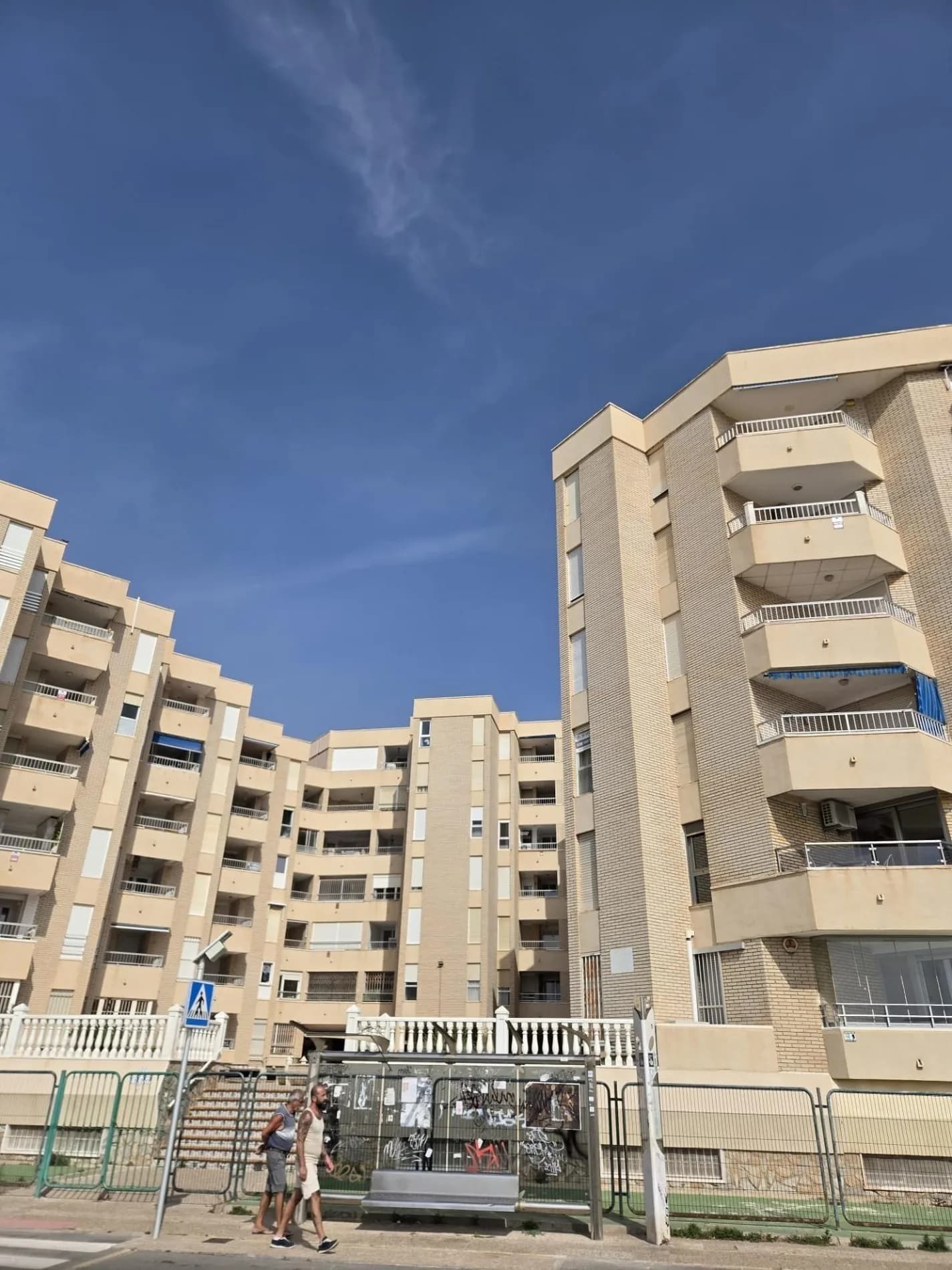 Apartment med 2 sovrum till salu i Torrevieja, Alicante - Image 2