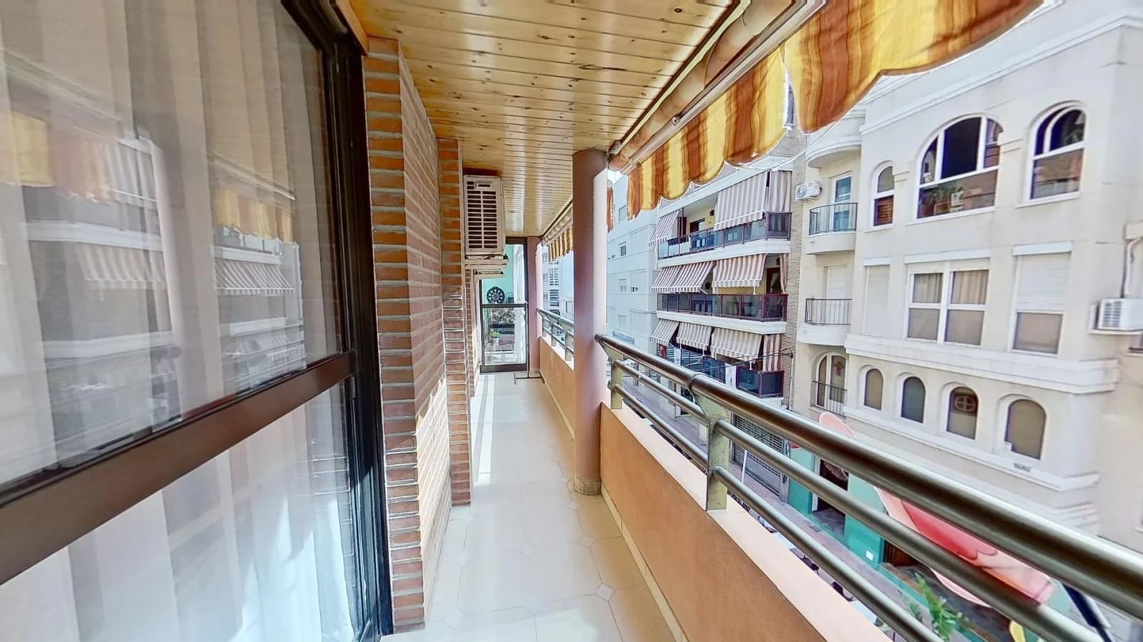 Apartment med 4 sovrum till salu i Torrevieja, Alicante - Image 4