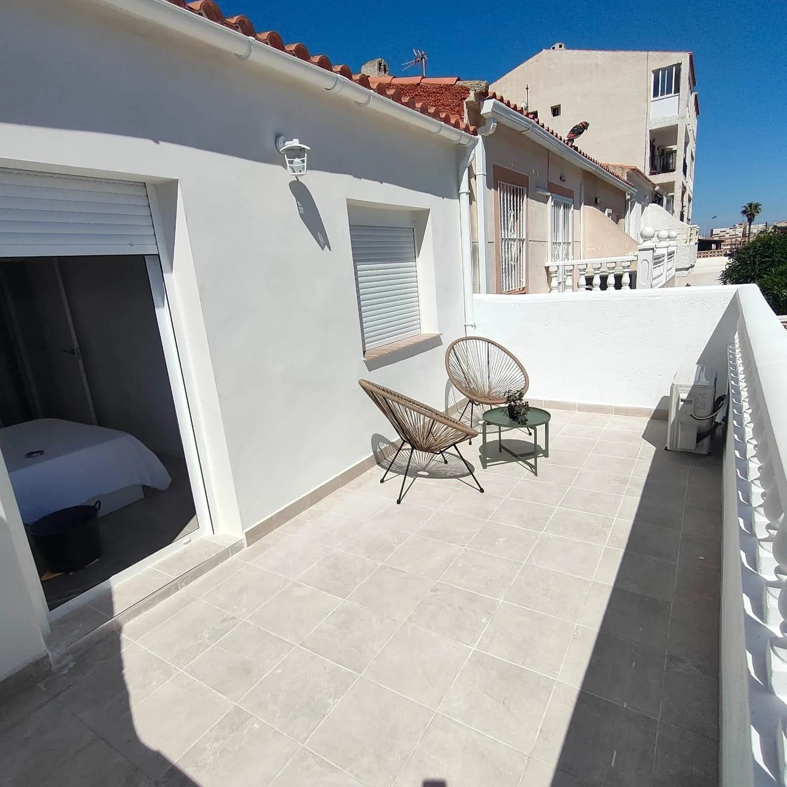 House med 2 sovrum till salu i Torrevieja, Alicante - Image 3