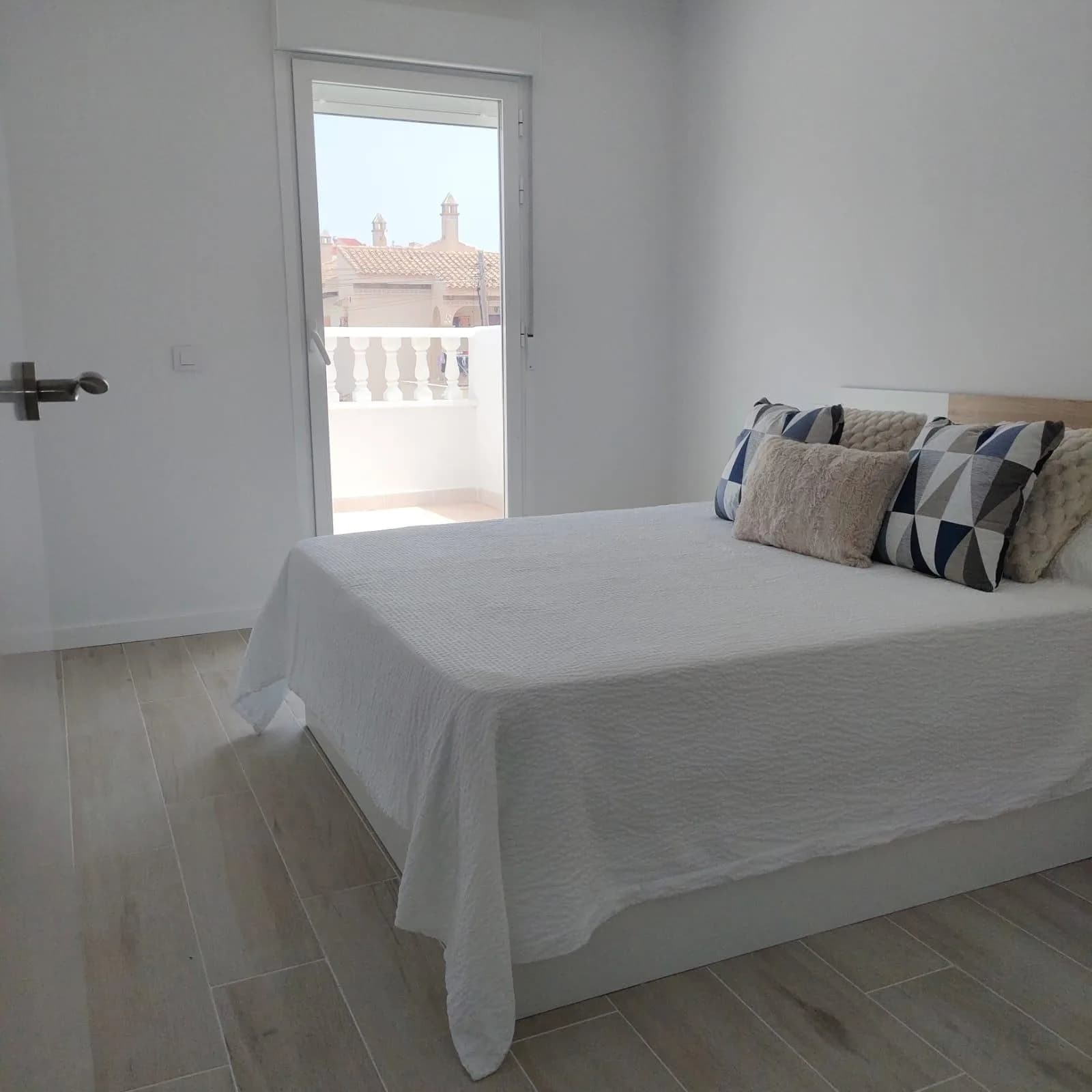 House med 2 sovrum till salu i Torrevieja, Alicante - Image 7
