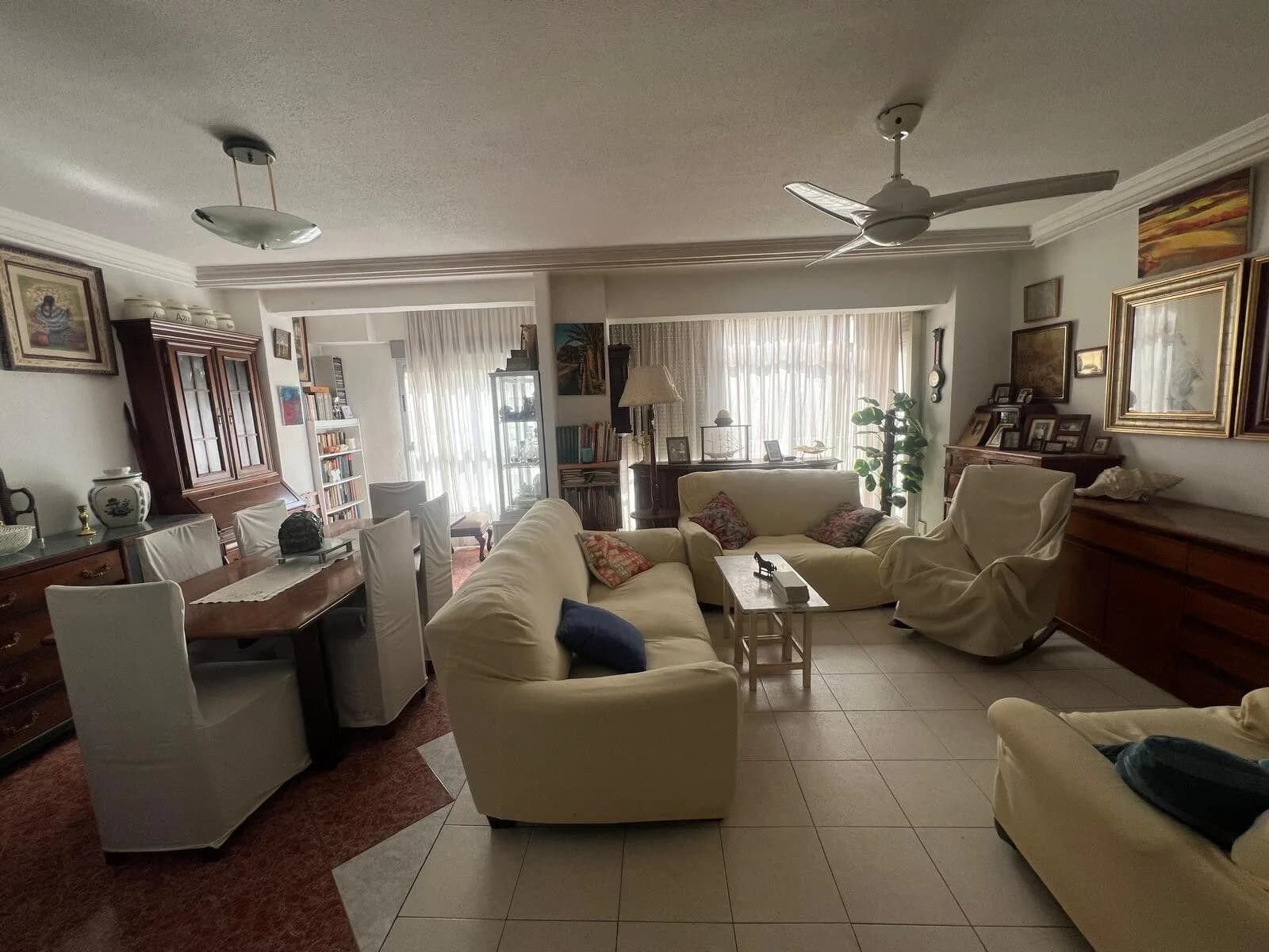 Apartment med 3 sovrum till salu i Torrevieja, Alicante - Image 3