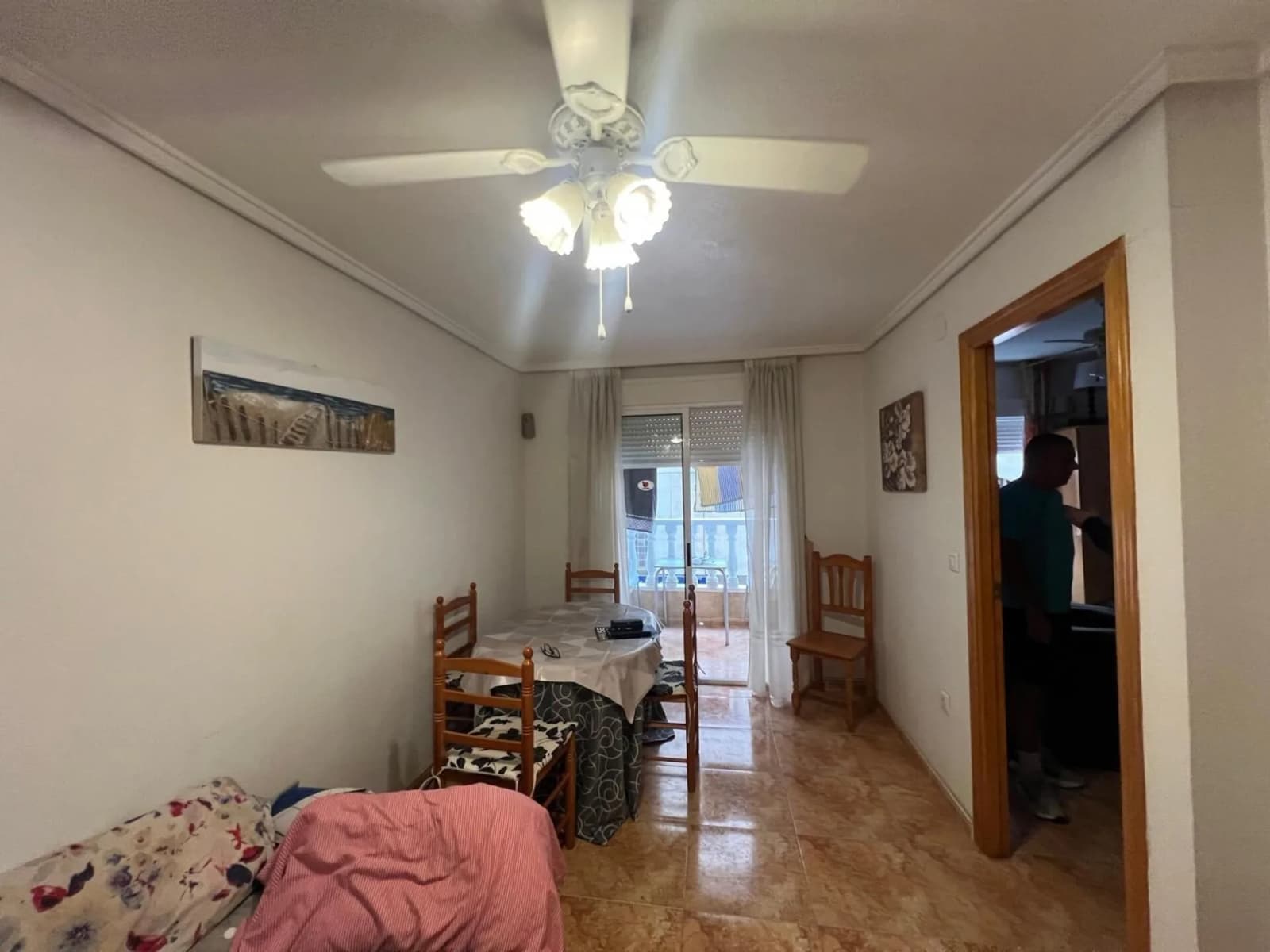 Apartment med 2 sovrum till salu i Torrevieja, Alicante - Image 2