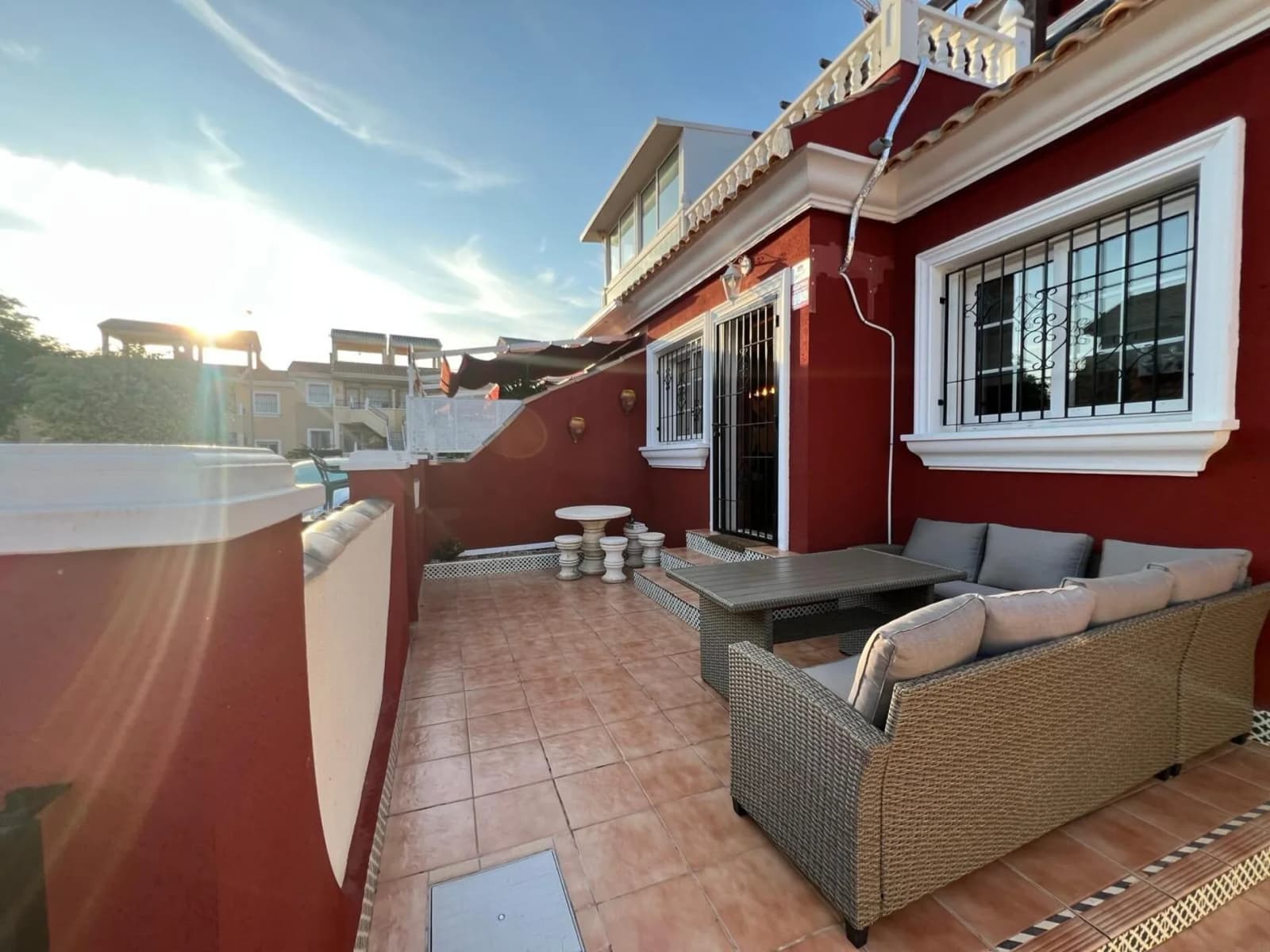Villa med 3 sovrum till salu i Torrevieja, Alicante