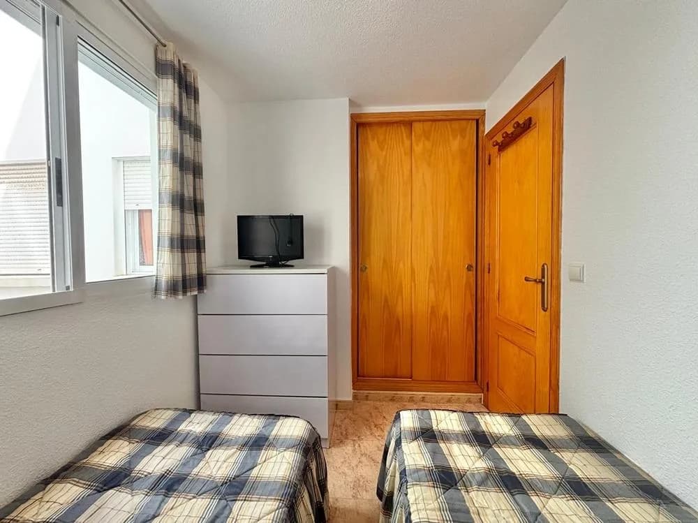 Apartment med 2 sovrum till salu i Torrevieja, Alicante - Image 8