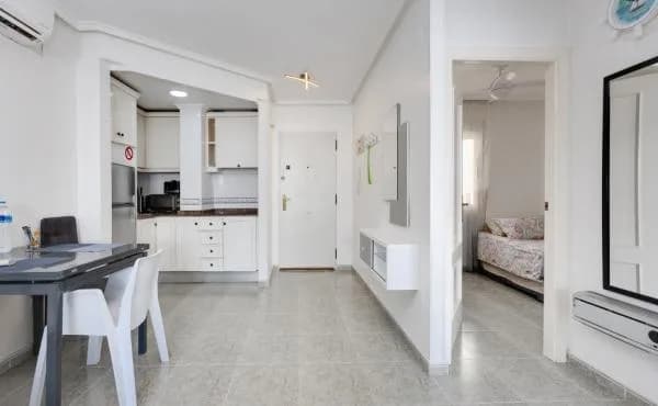 Apartment med 2 sovrum till salu i Torrevieja, Alicante - Image 5