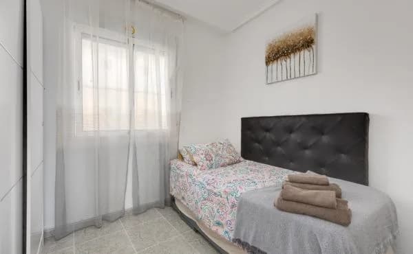 Apartment med 2 sovrum till salu i Torrevieja, Alicante - Image 6