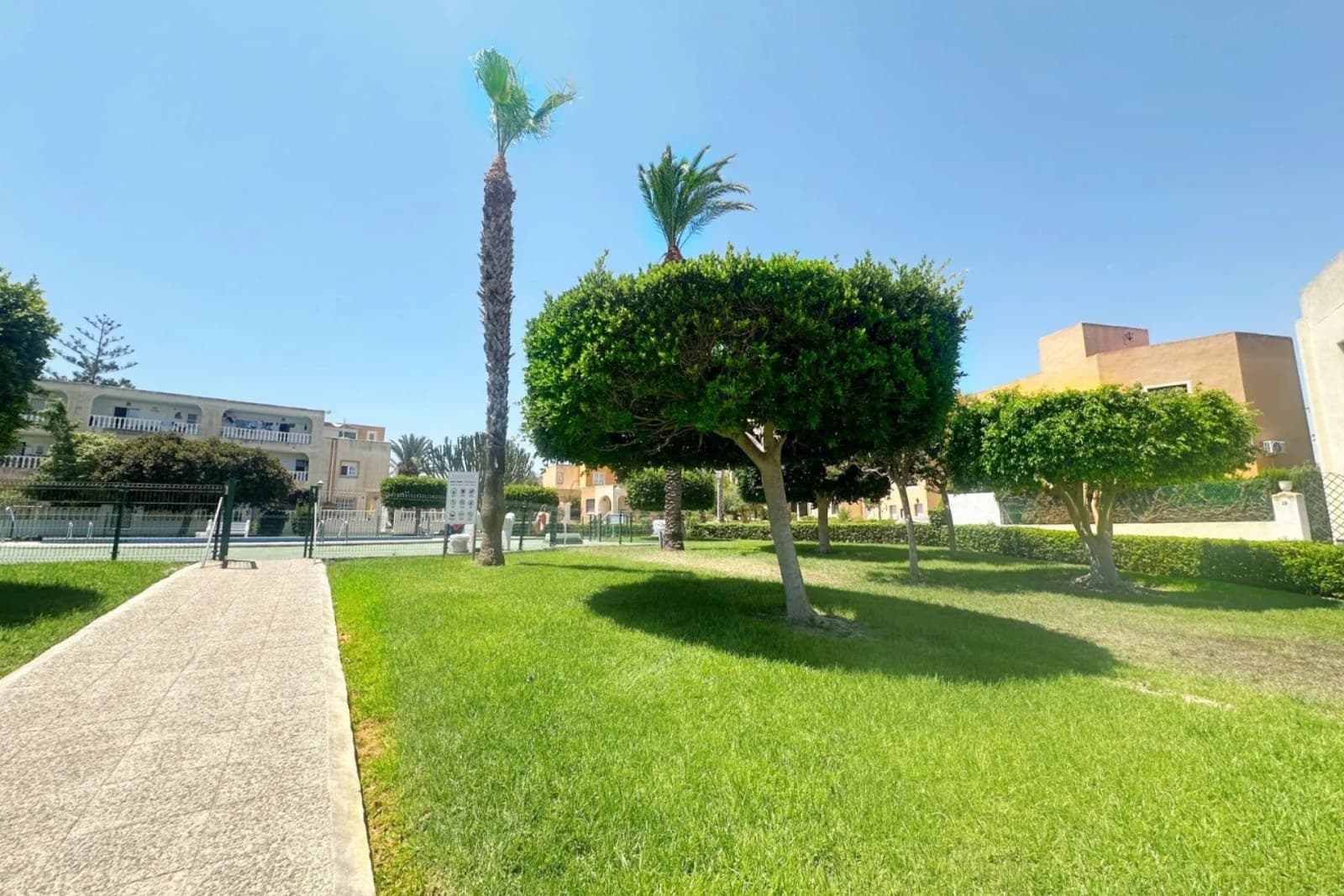 Bungalow med 1 sovrum till salu i Torrevieja, Alicante - Image 9