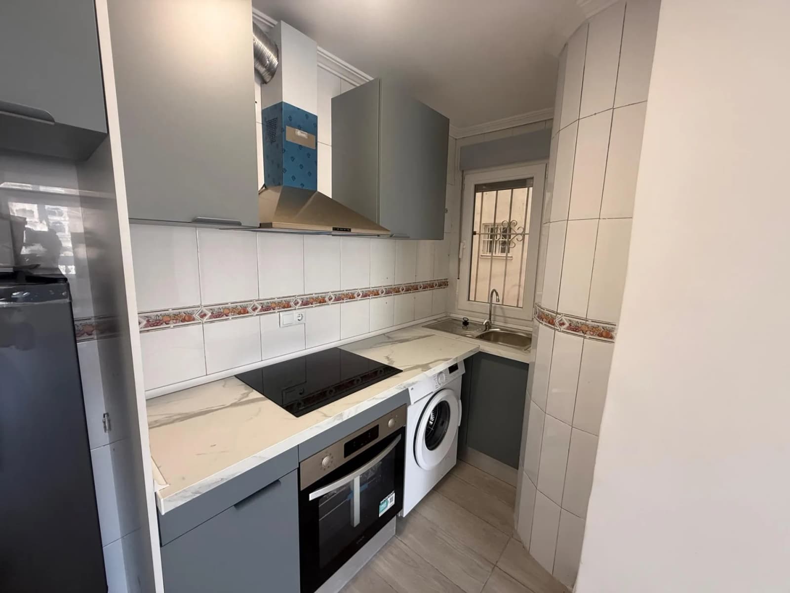 Apartment med 2 sovrum till salu i Torrevieja, Alicante - Image 2