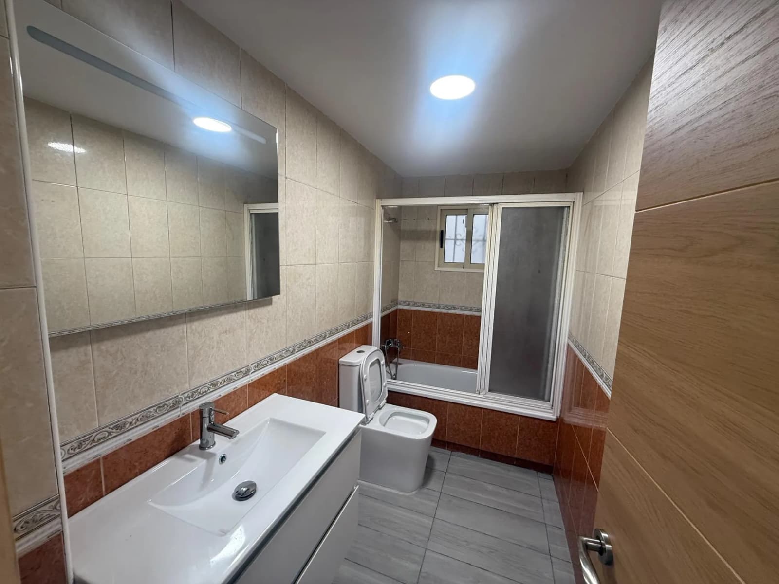Apartment med 2 sovrum till salu i Torrevieja, Alicante - Image 3