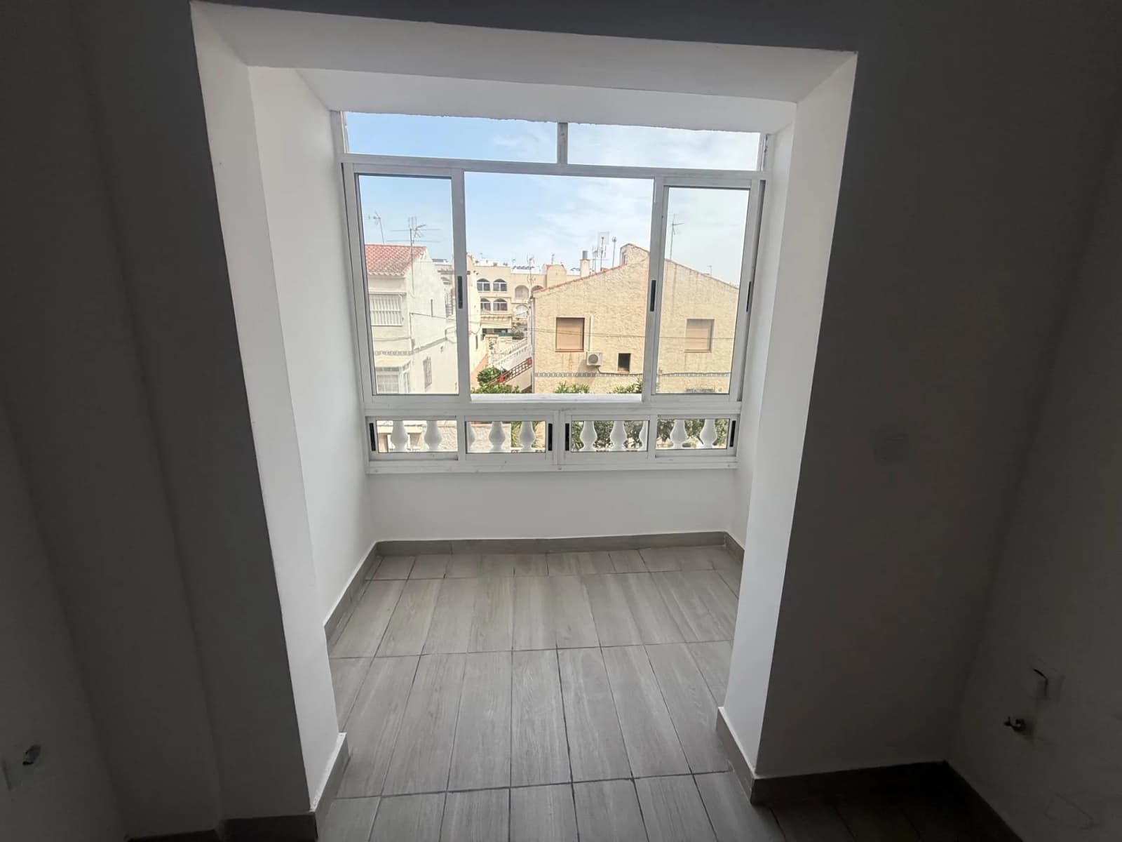Apartment med 2 sovrum till salu i Torrevieja, Alicante - Image 7