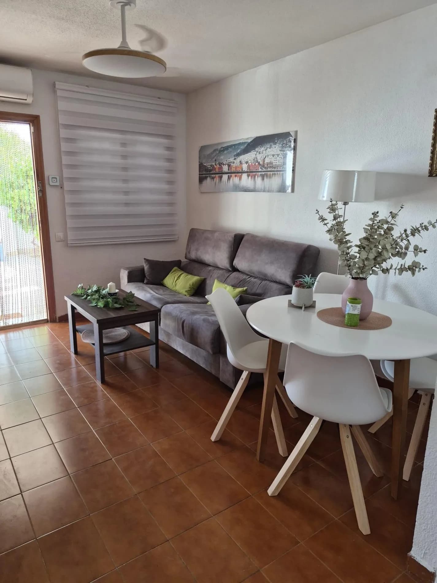 Bungalow med 1 sovrum till salu i Torrevieja, Alicante - Image 2