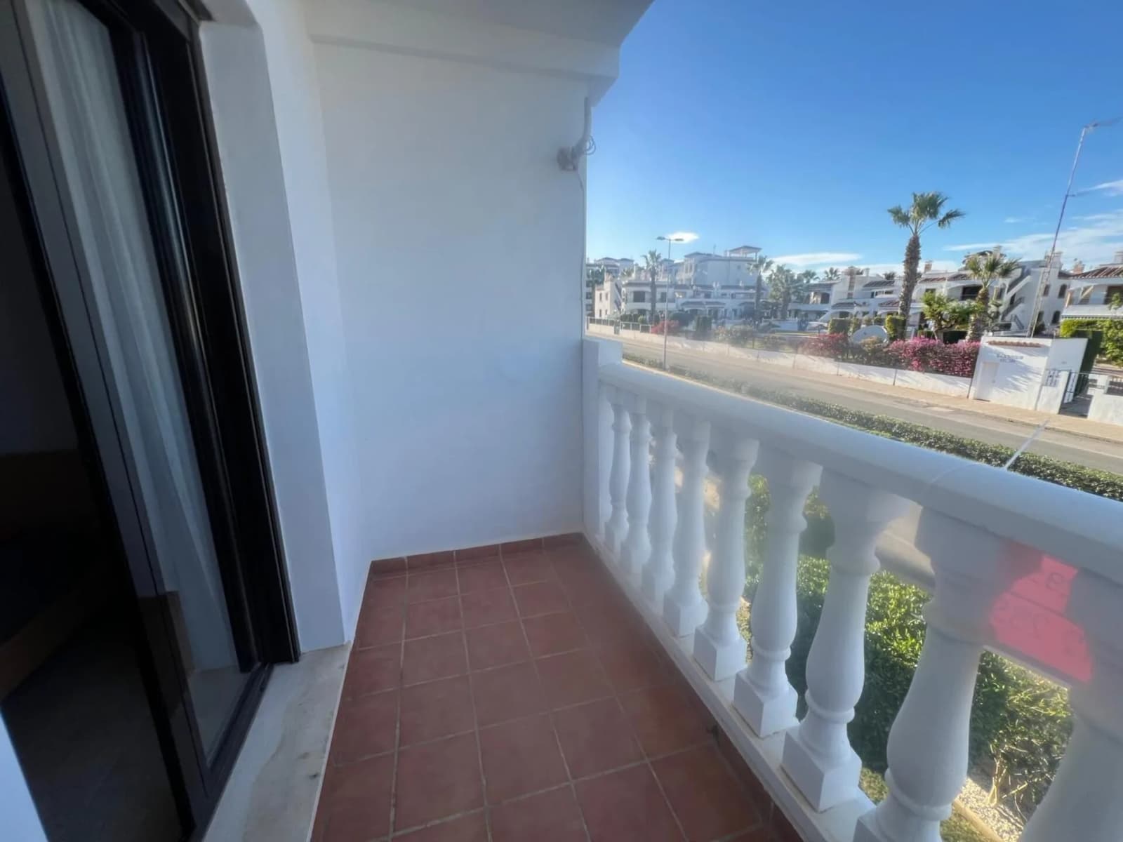 Apartment med 3 sovrum till salu i Orihuela Costa, Alicante - Image 3