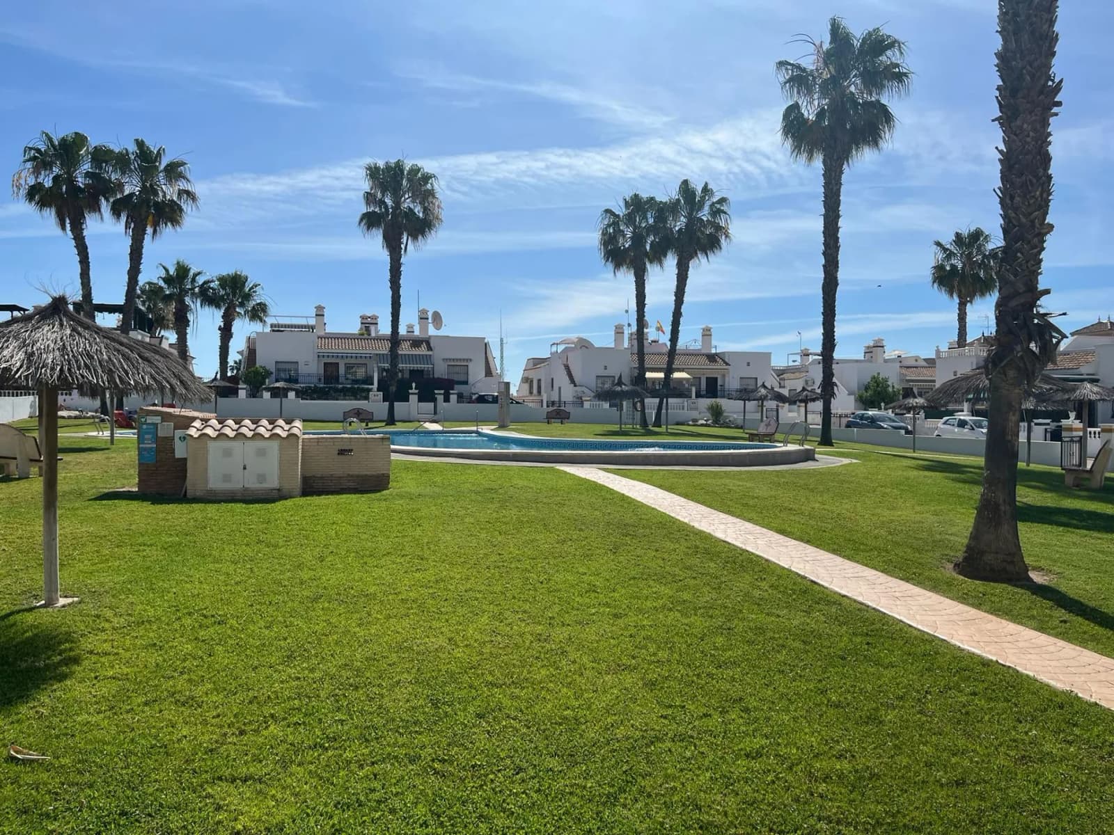 Apartment med 2 sovrum till salu i Orihuela Costa, Alicante - Image 2