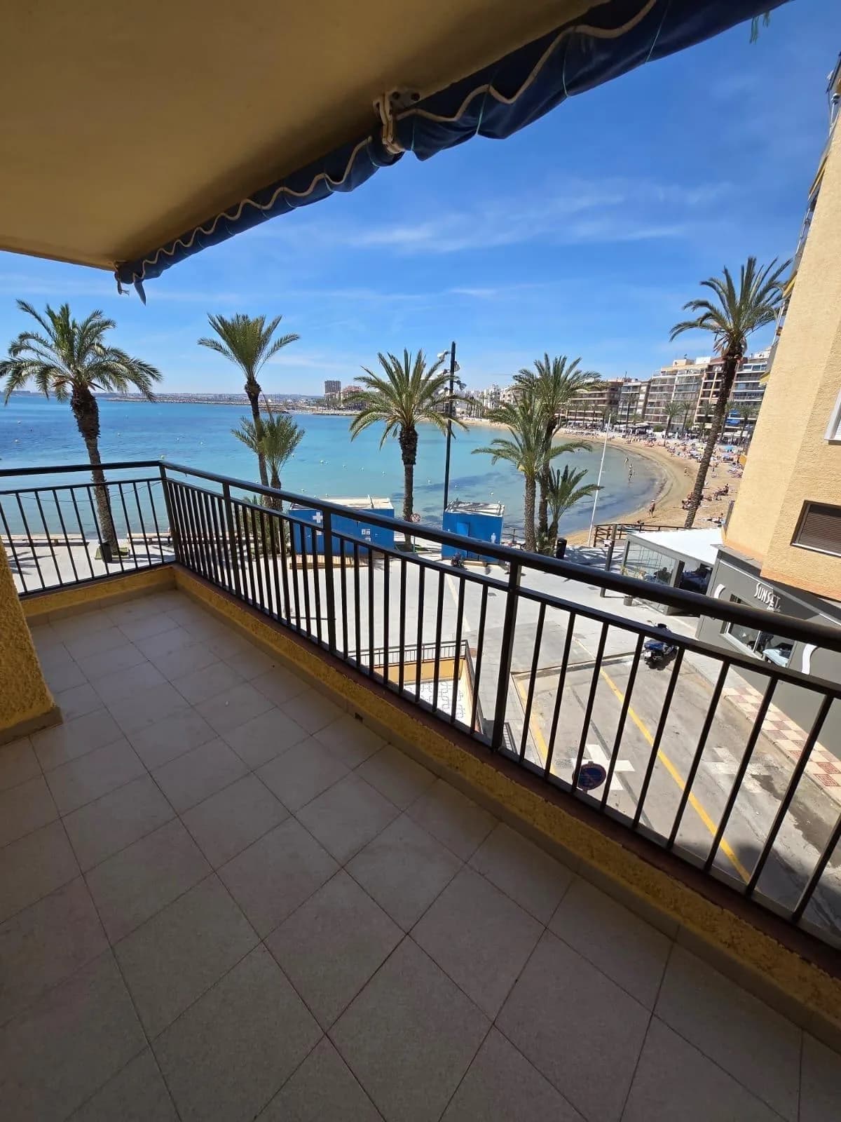Apartment med 3 sovrum till salu i Torrevieja, Alicante