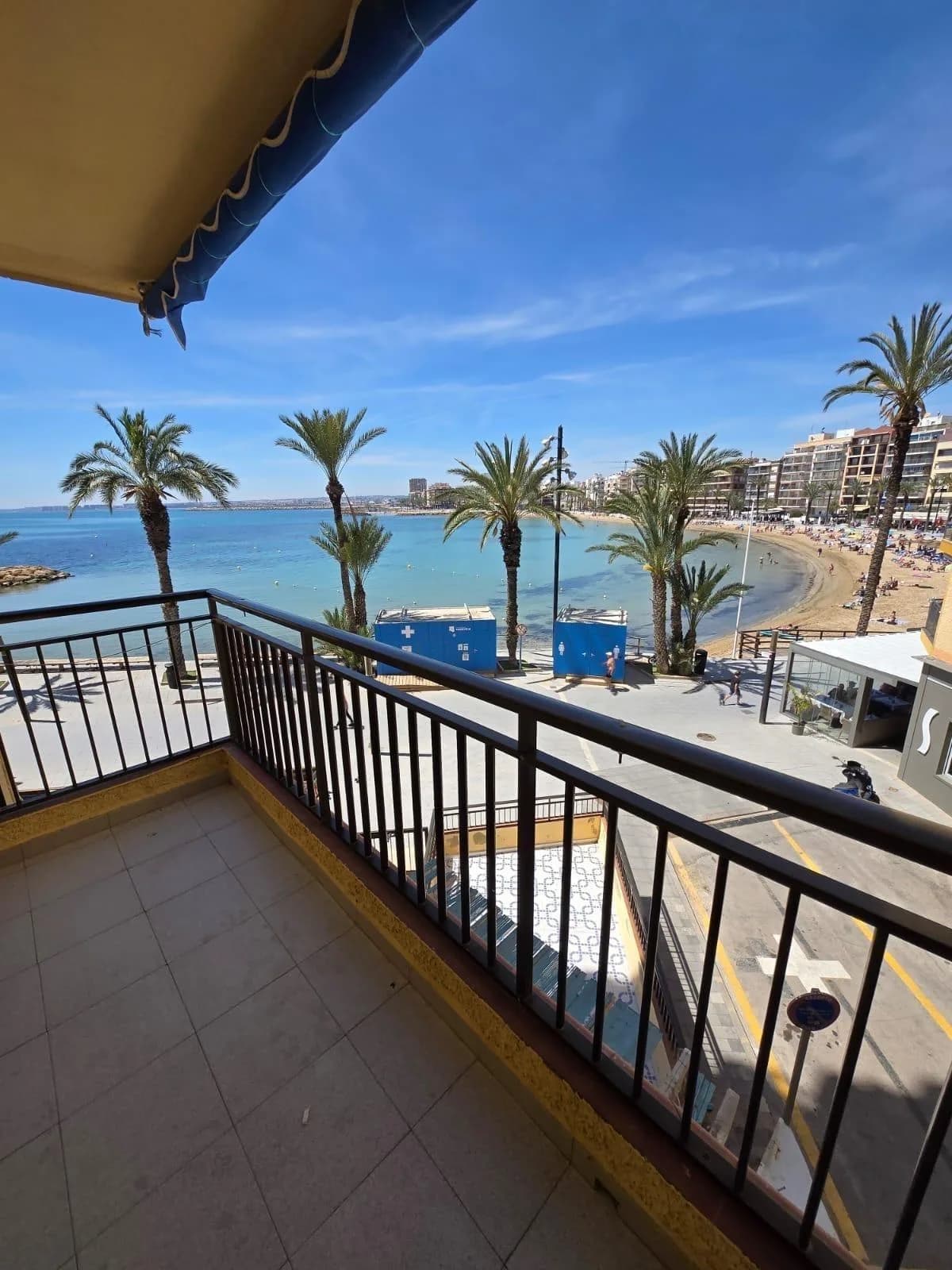 Apartment med 3 sovrum till salu i Torrevieja, Alicante - Image 3